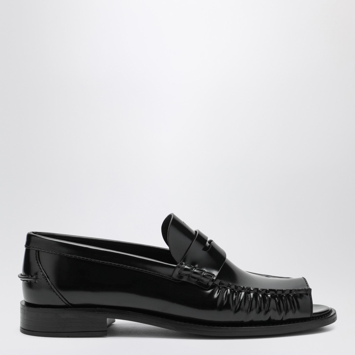 prada black dress shoes brushed leather peep-toe loafers Crafted from 100% brushed Top50 Colour:BLACK AND WHITE STRIPED 1950s 60s Black Purple