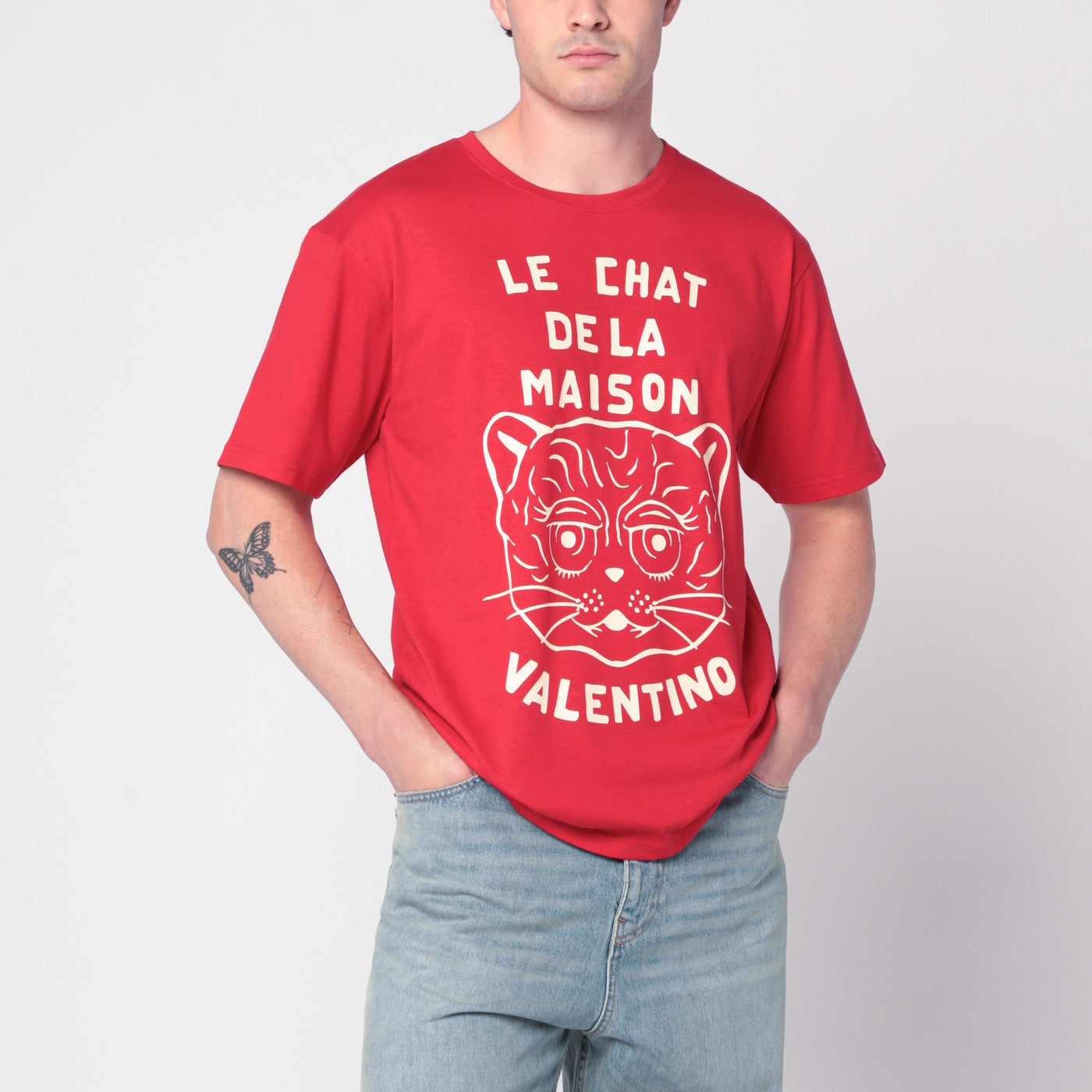 Valentino Red T-shirt with Le Chat de la Maison print | TheDoubleF