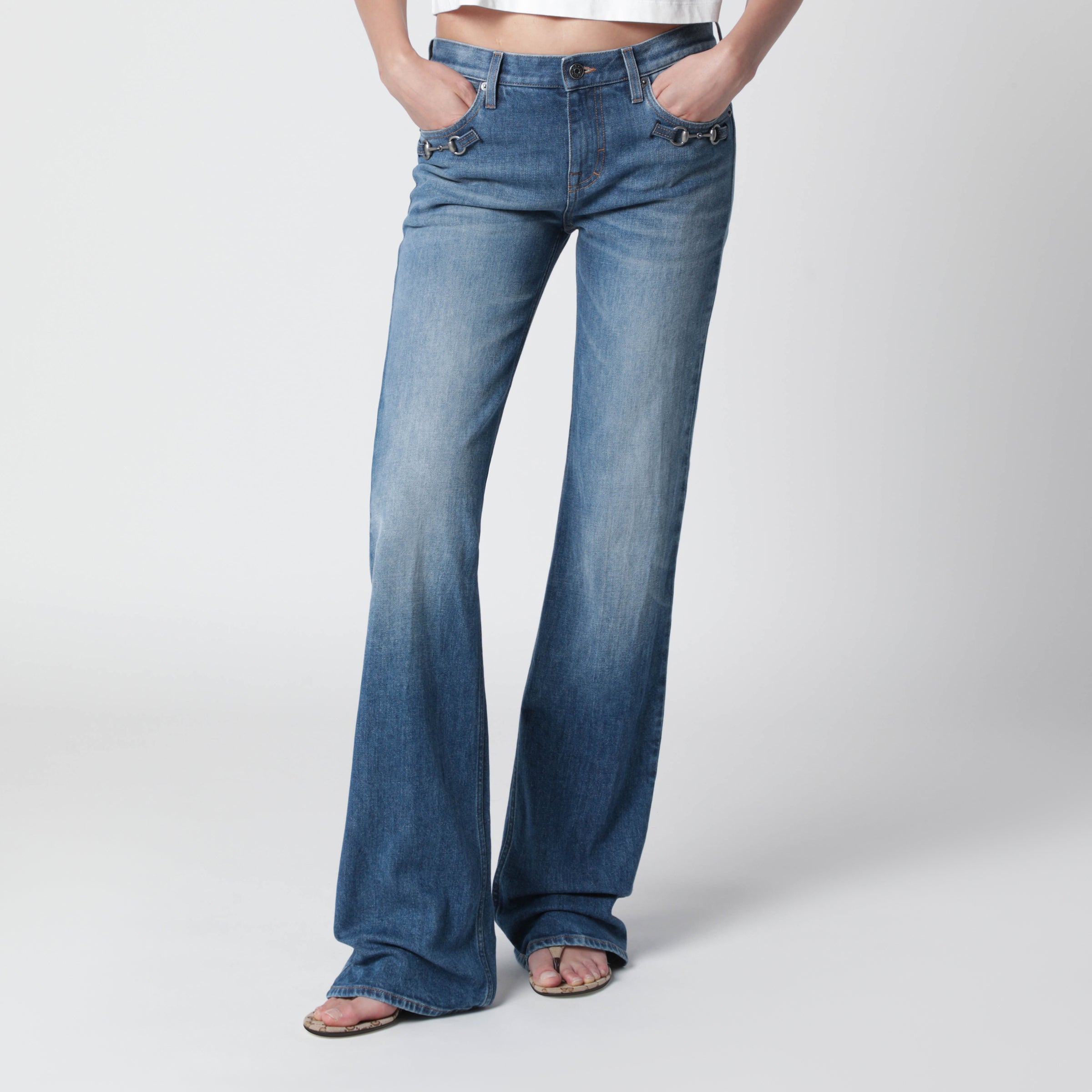 GUCCI Low-rise flare jeans with Horsebit in blue denim | TheDoubleF