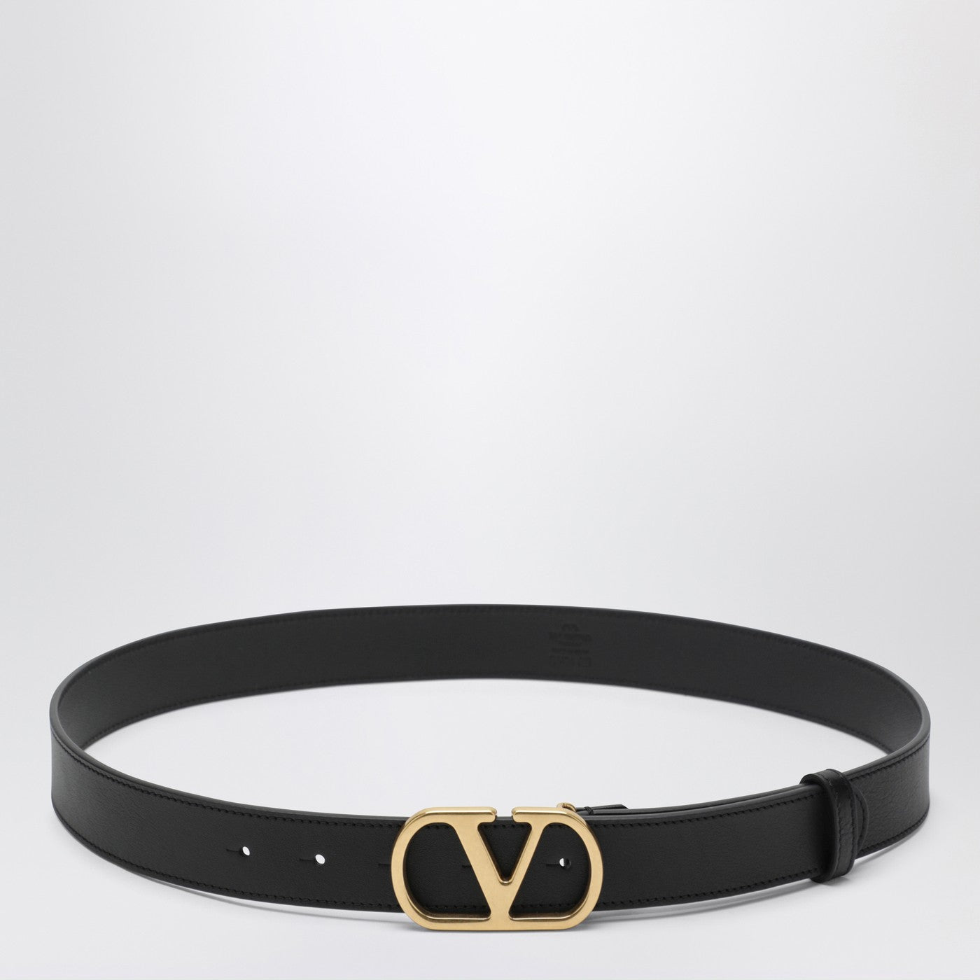 Valentino Garavani Black Calfskin Regular Women\'s Belt VLogo The Bold belt in calfskin leather - Valentino Garavani  main image 4