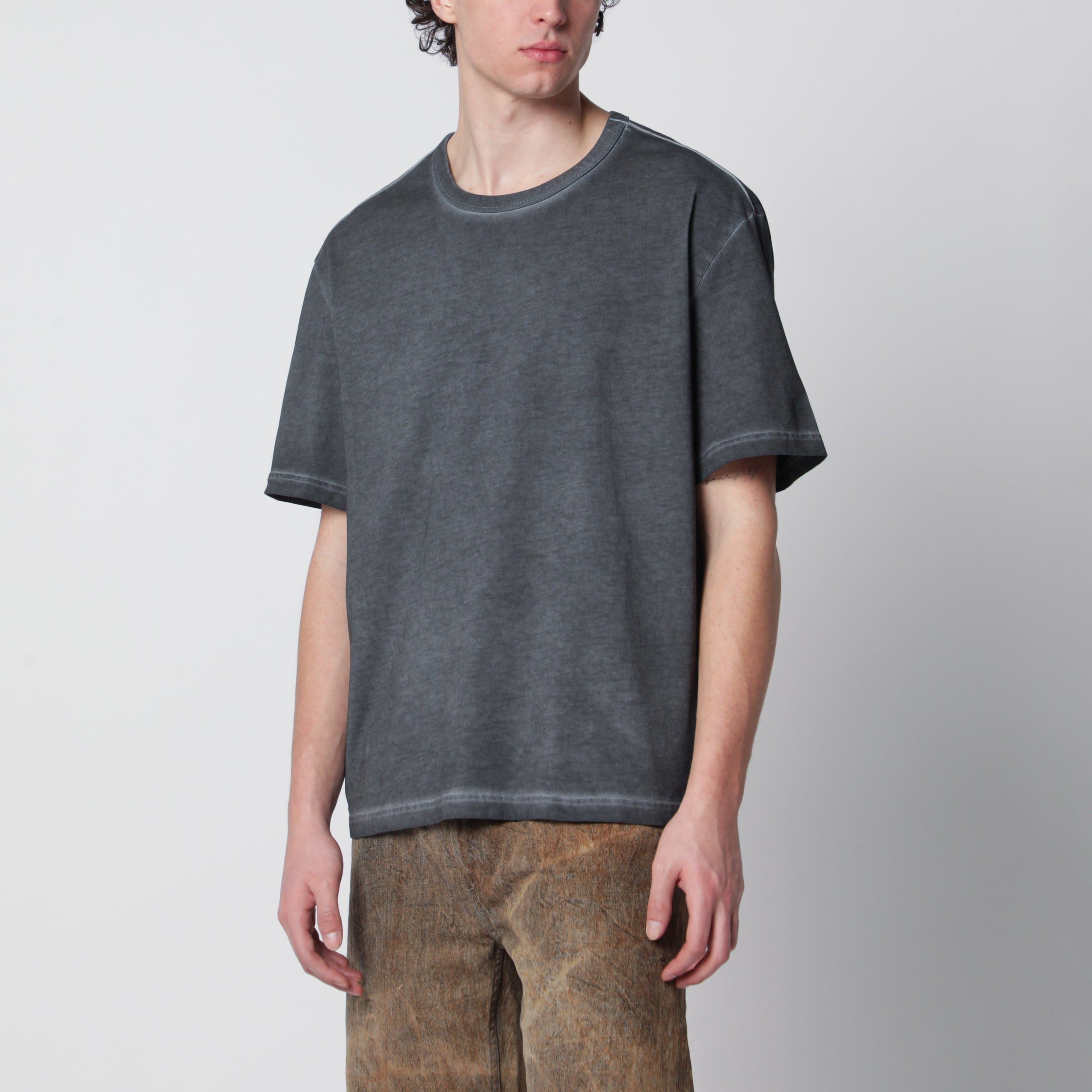 Séfr Mauro black washed-effect T-shirt in organic cotton | TheDoubleF