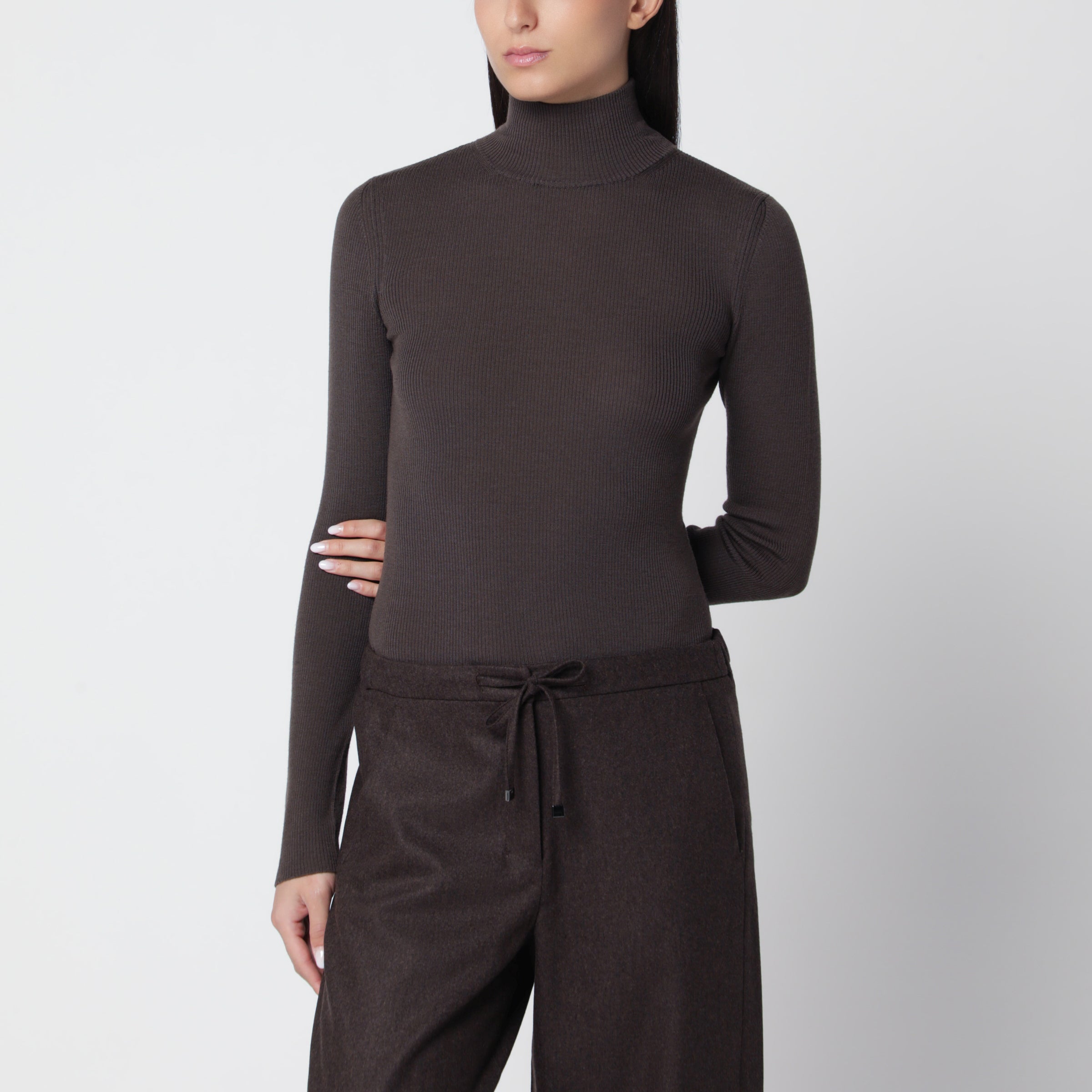 Max Mara Brown turtleneck sweater in virgin wool | TheDoubleF