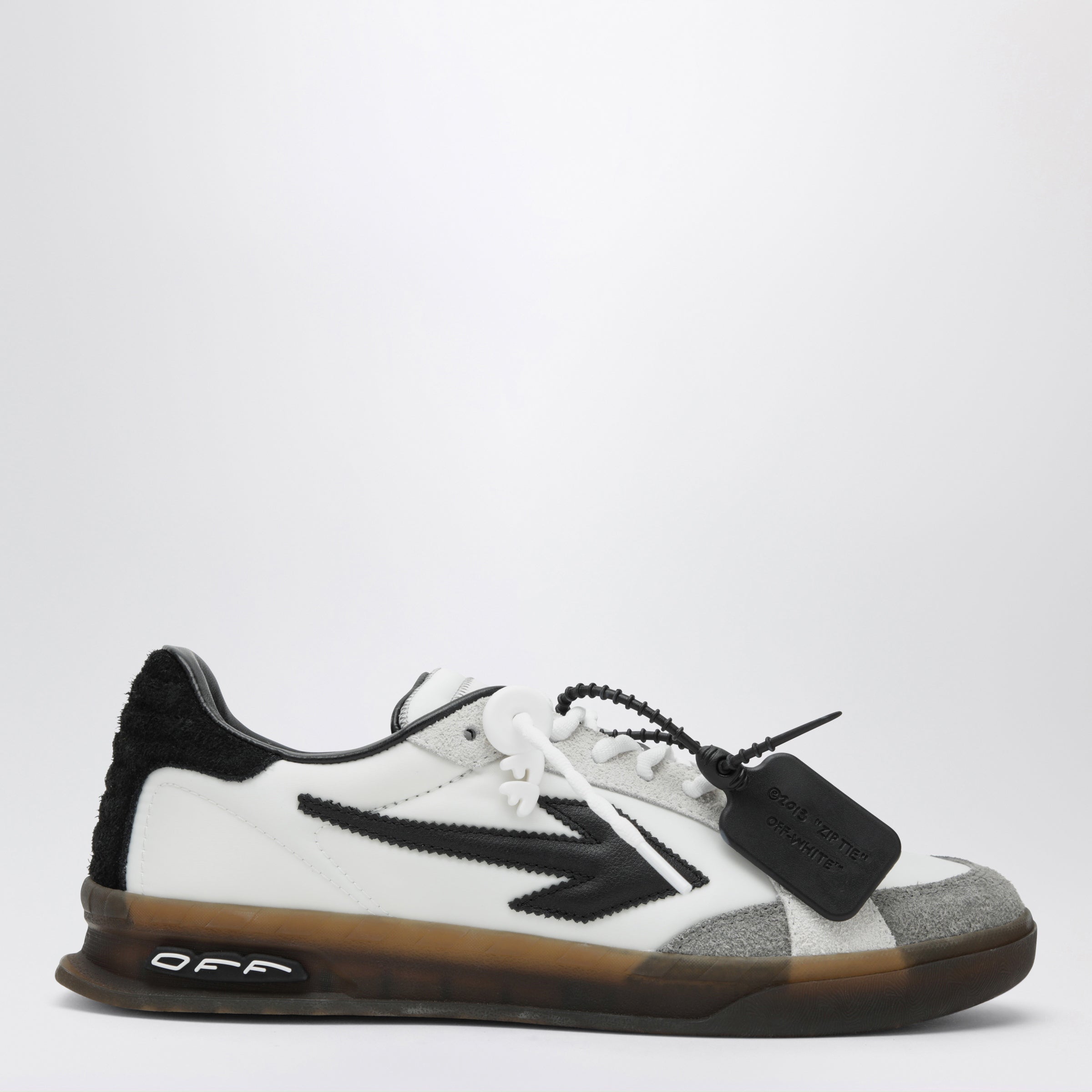 OMIA2ALS26FAB002_S_OFFW-6810.a