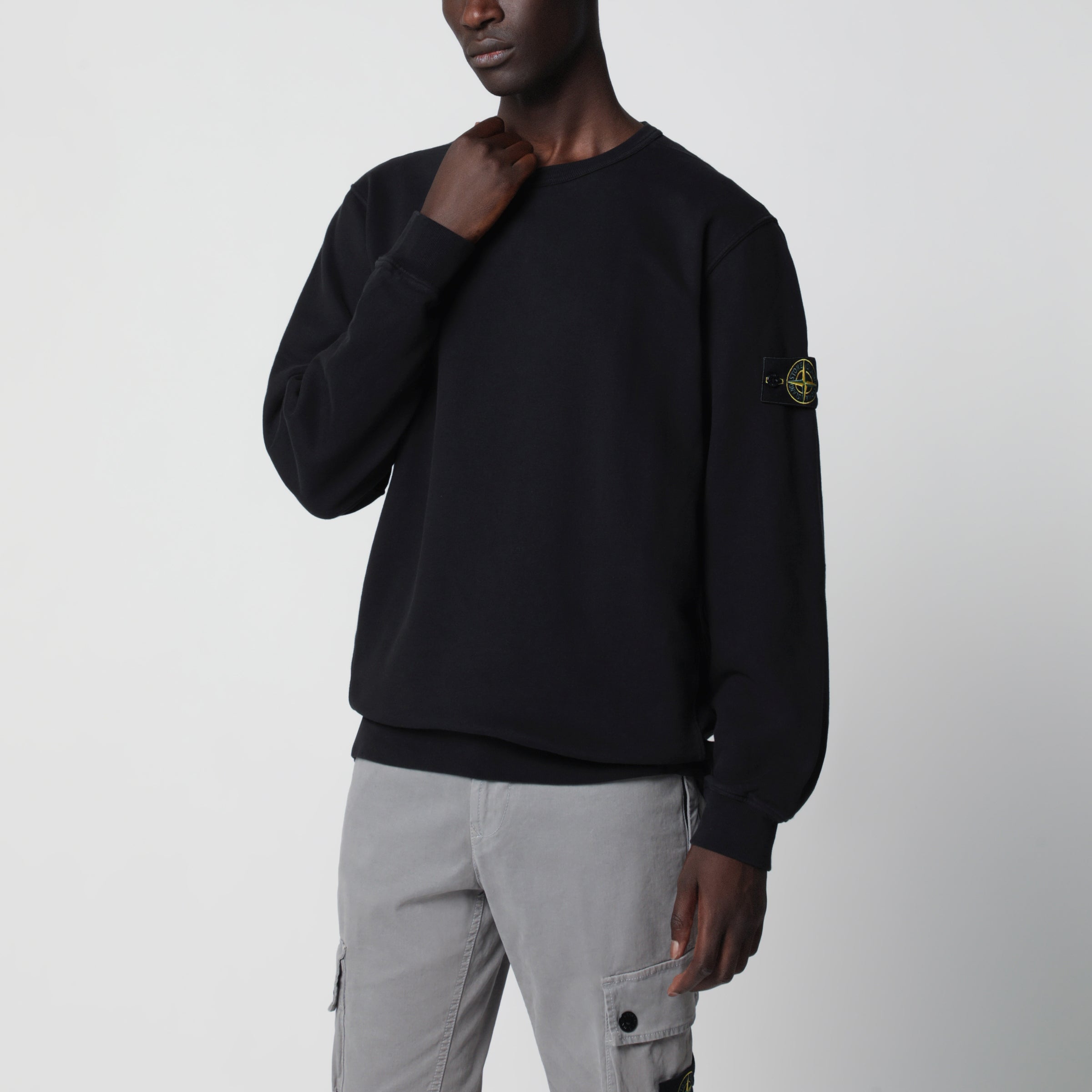トップス STONE  CREW NECK SWEATSHIRT Stone Island Black cotton crewneck sweatshirt | TheDoubleF