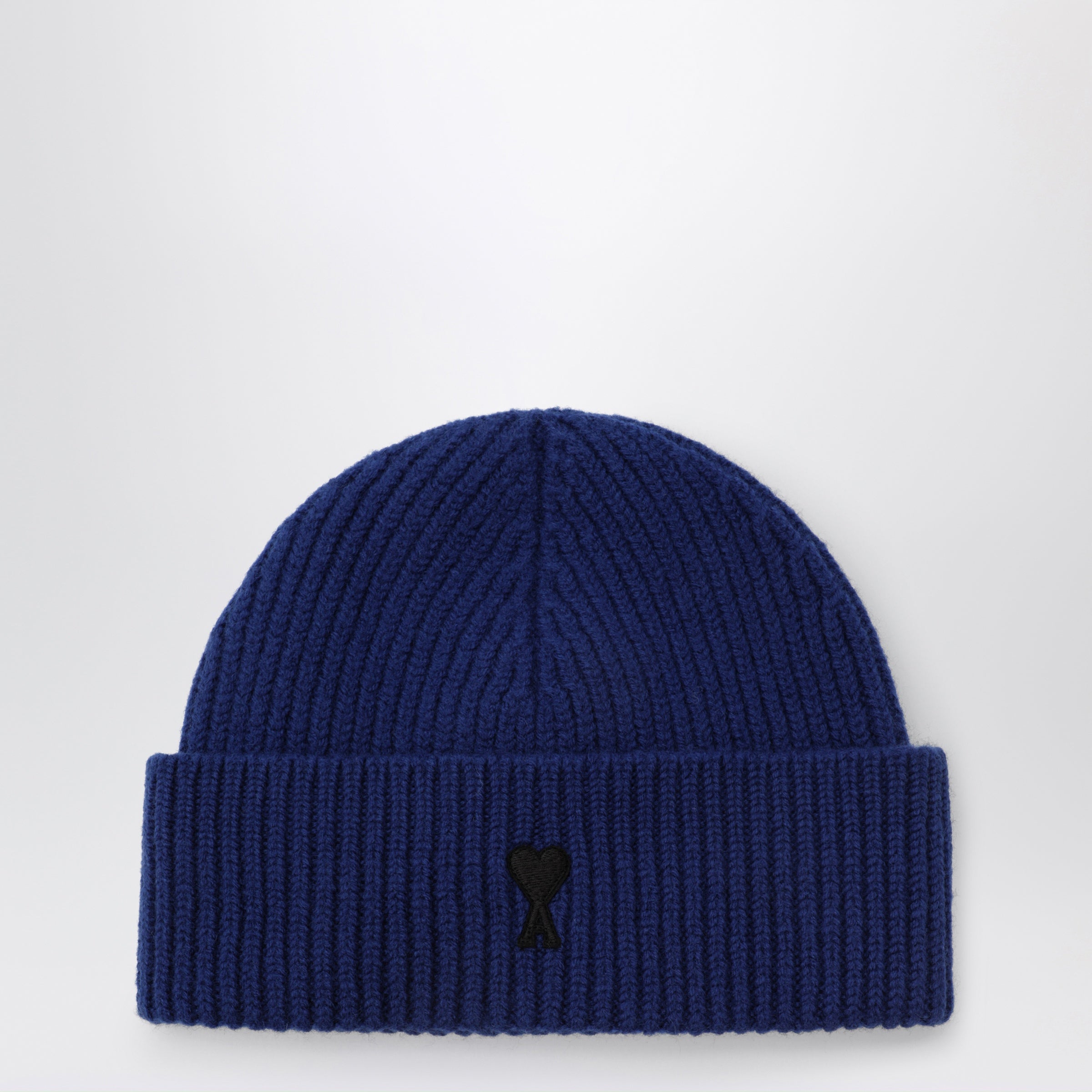新品　ami paris ブルー アルパカAMI DE COEUR ビーニー Ami Paris Ami de Coeur beanie in electric blue wool blend | TheDoubleF