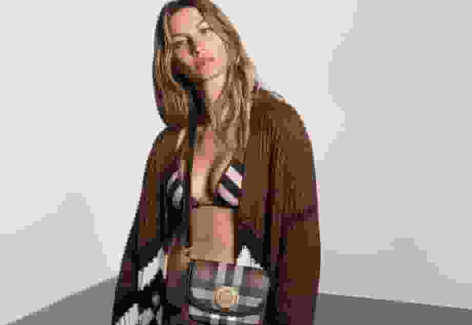 Burberry woman's collection TheDoubleF