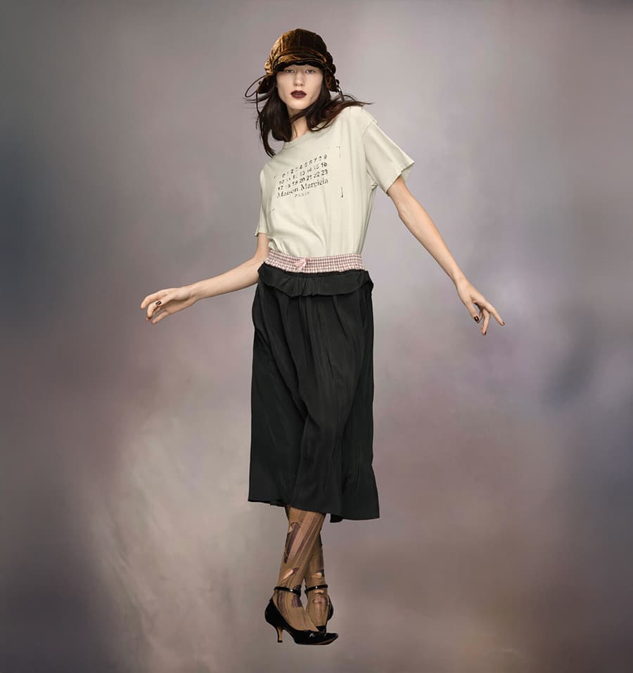 【Maison Margiela】スタンプロゴ フーディ 0400017879940_BLACK?wid=600&