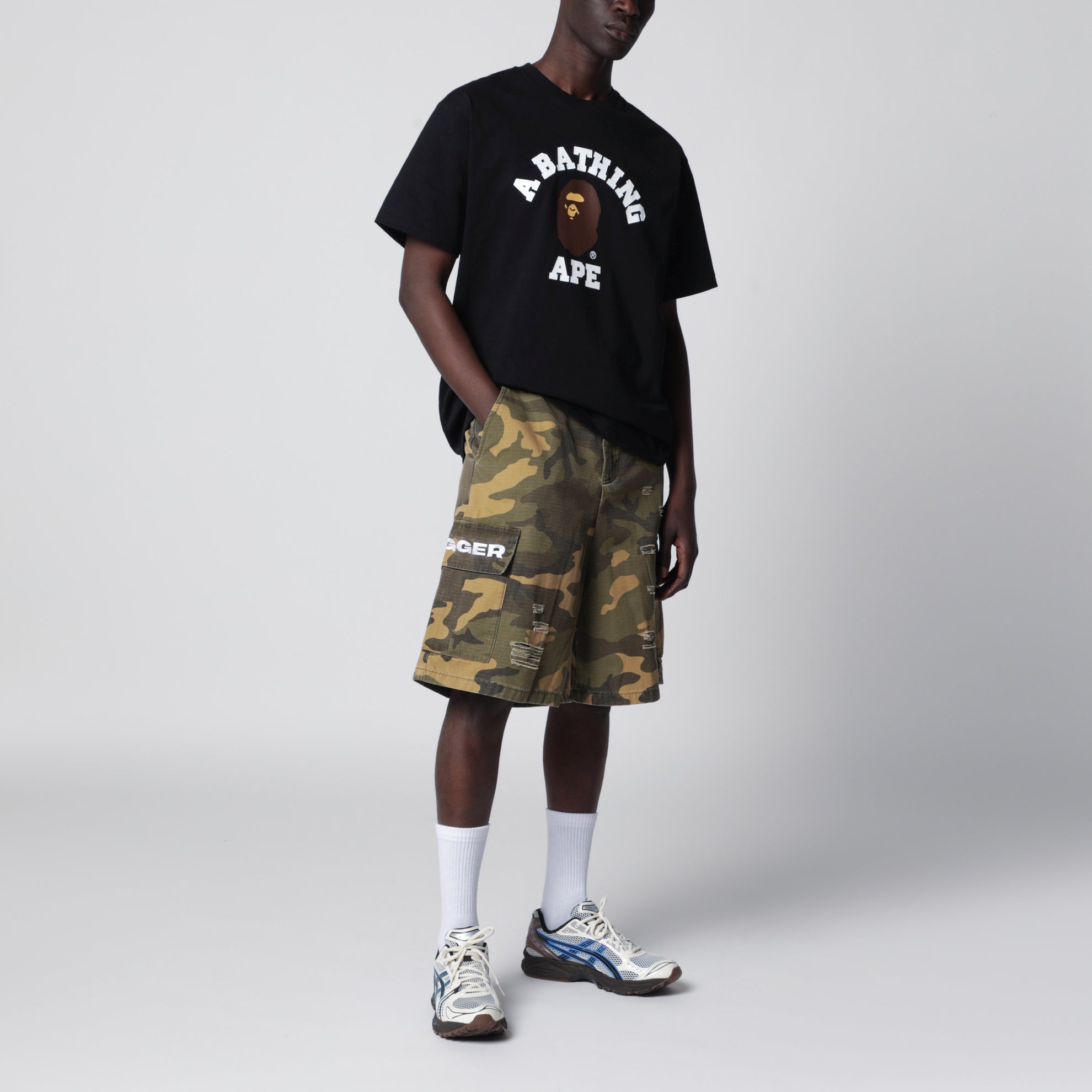 Black T-shirt with logo print