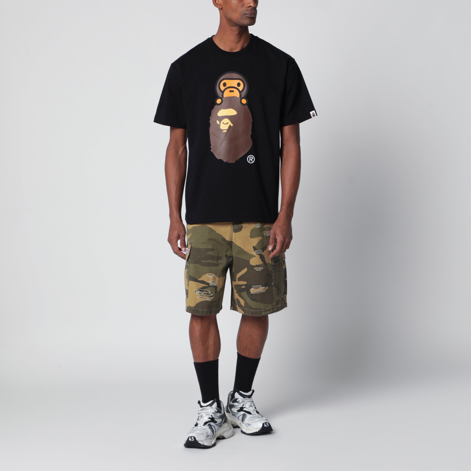 T-shirt nera con stampa Baby Milo con scimmia