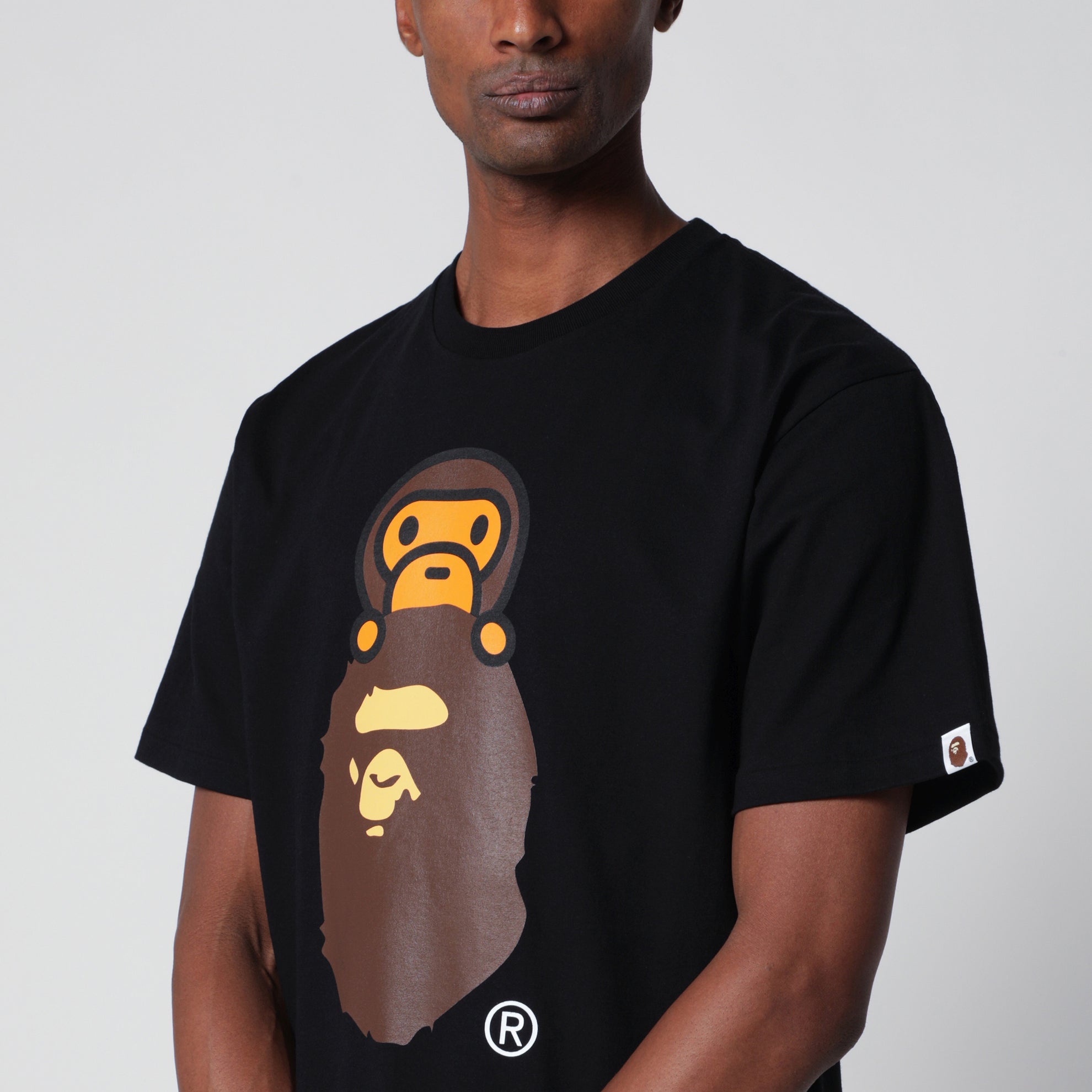 T-shirt nera con stampa Baby Milo con scimmia