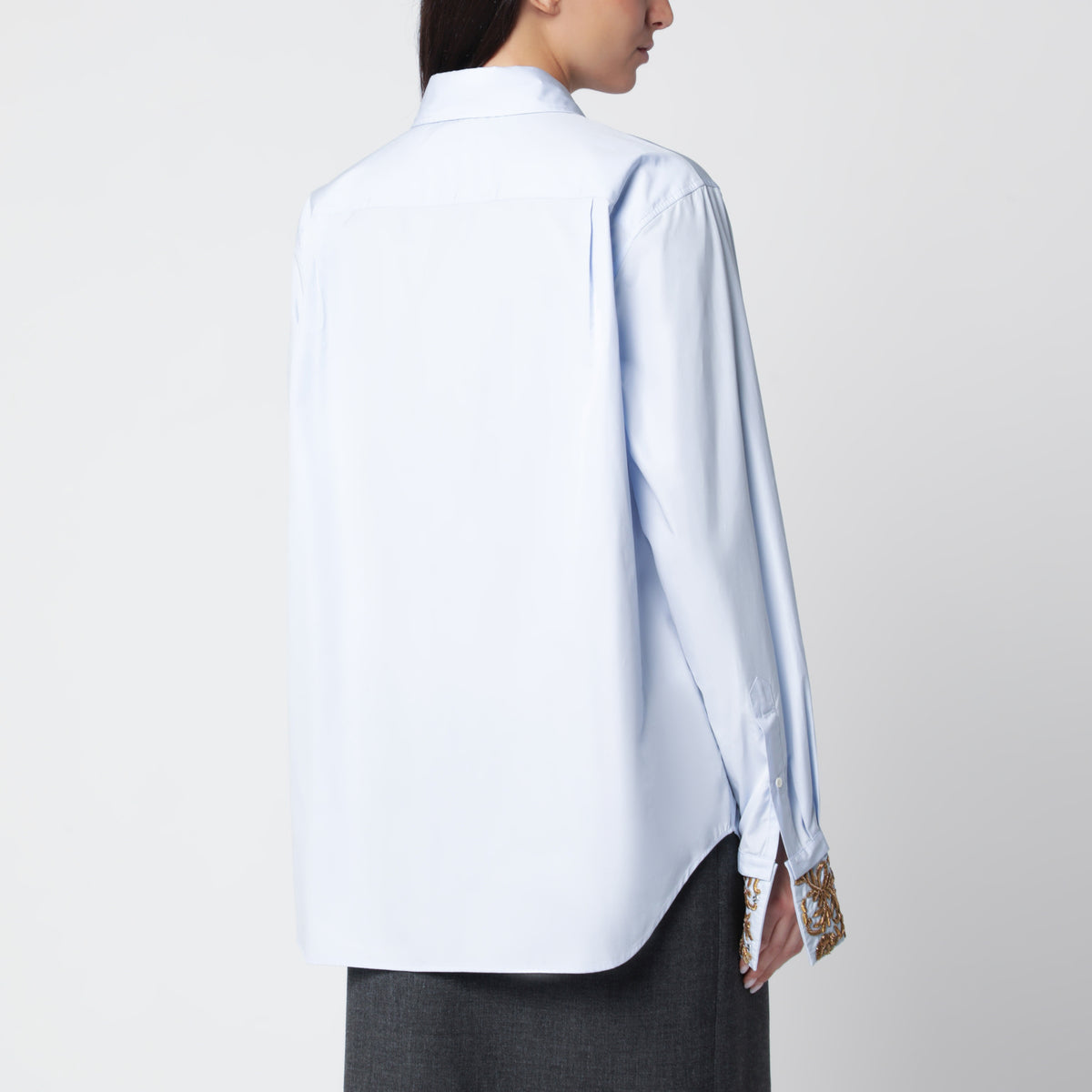 Light blue shirt in cotton poplin with embroidery