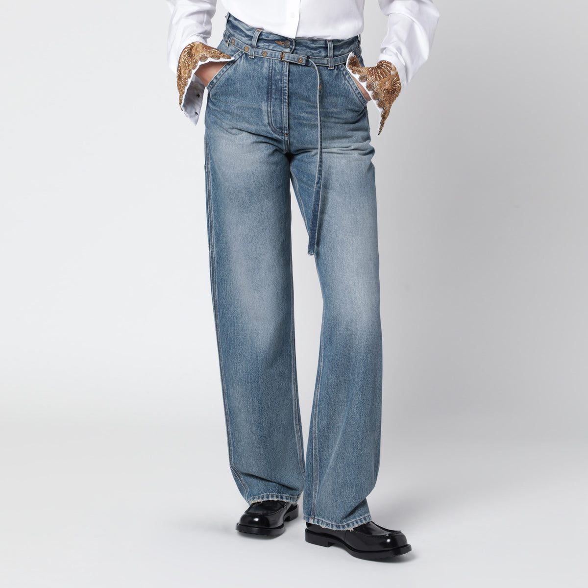 Blue washed-effect jeans with belt