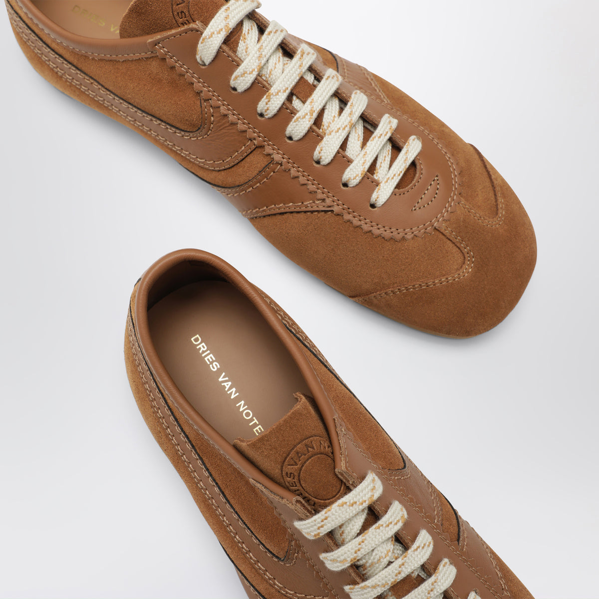 Sneaker marrone in pelle e suede