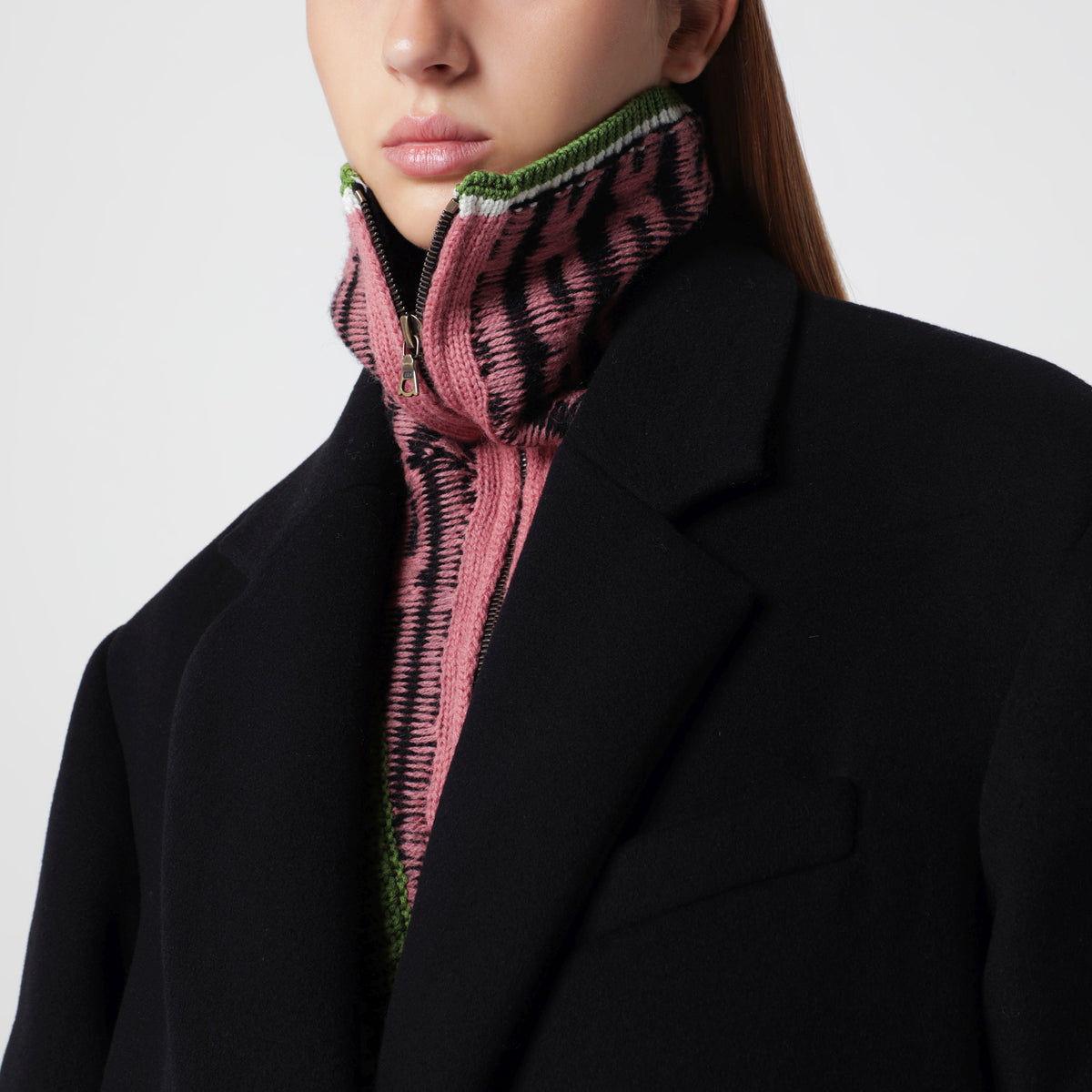 Black jacquard wool collar