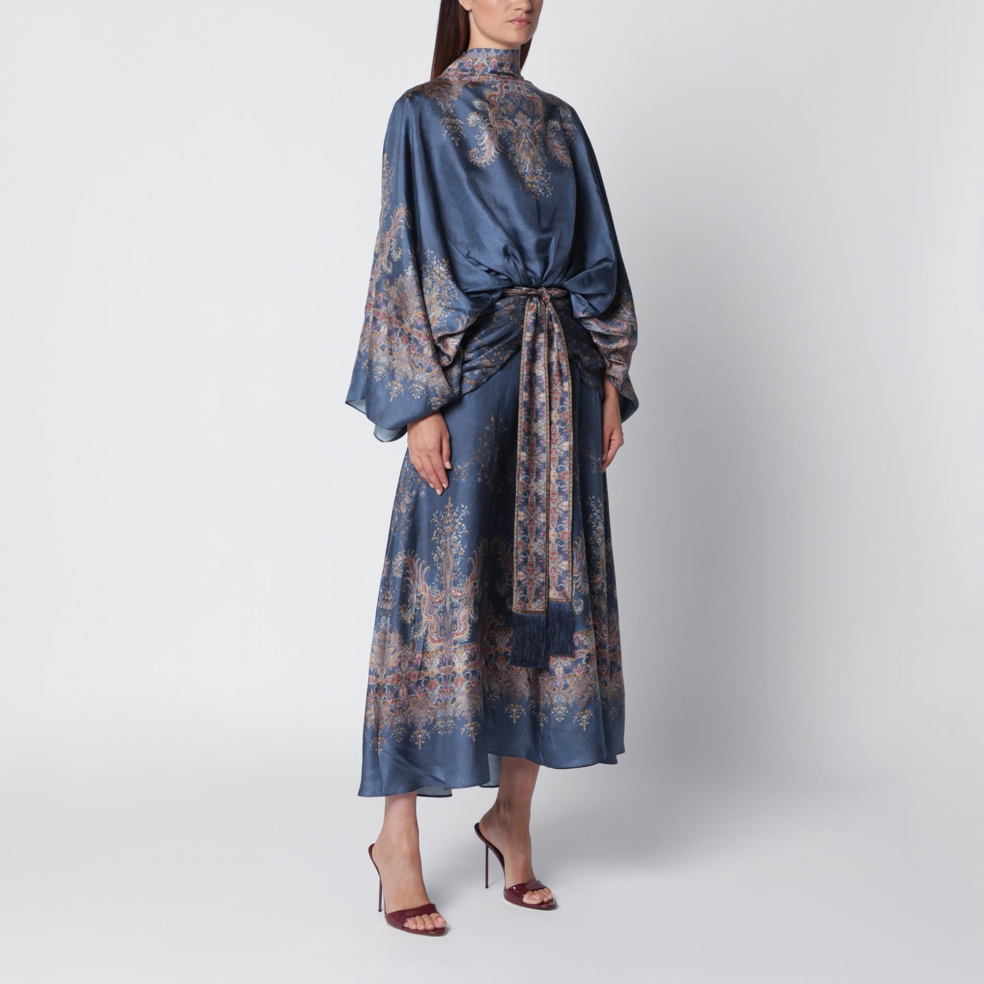 Valiant marineblaues langes Seidenkleid