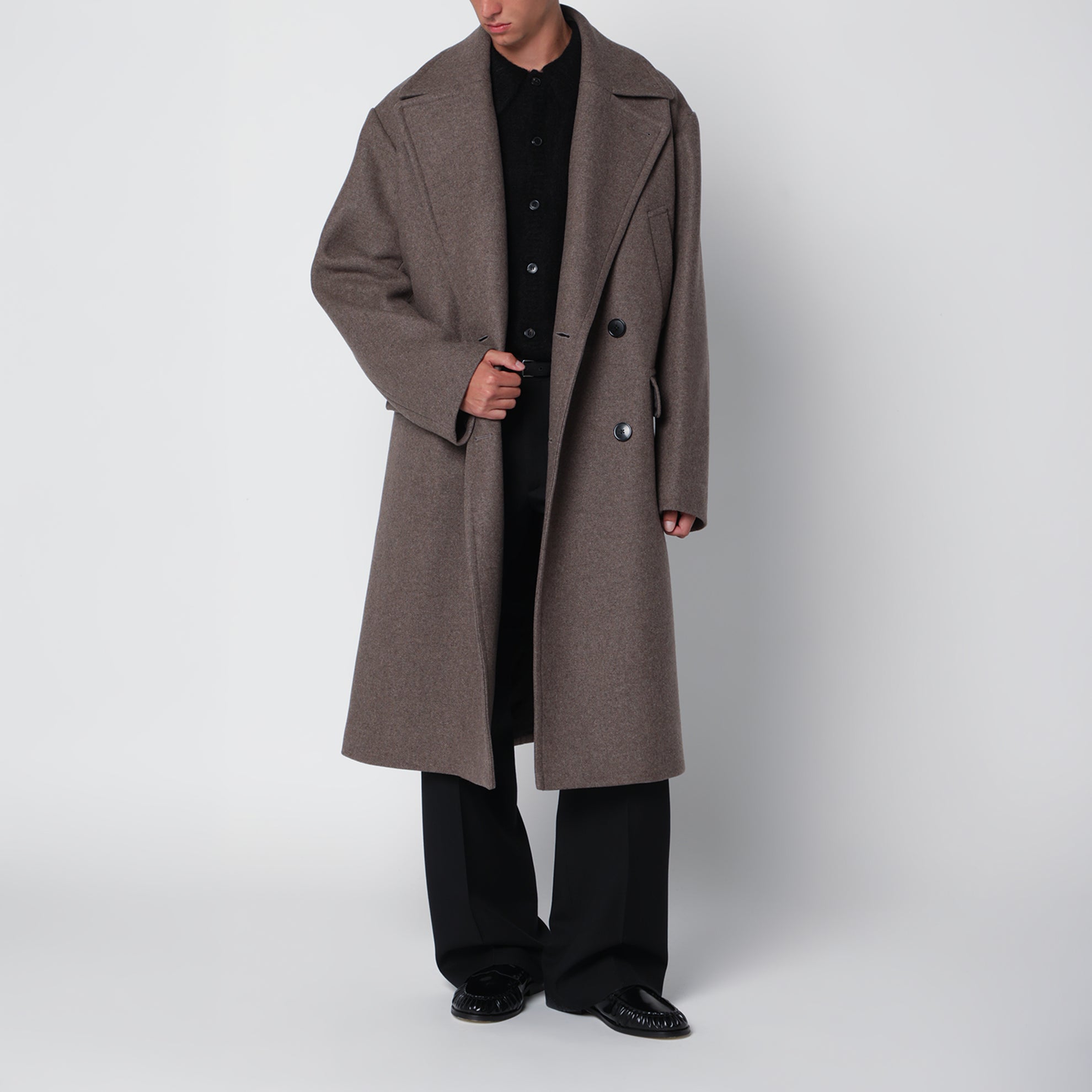 Taupe double-breasted coat in a wool blend