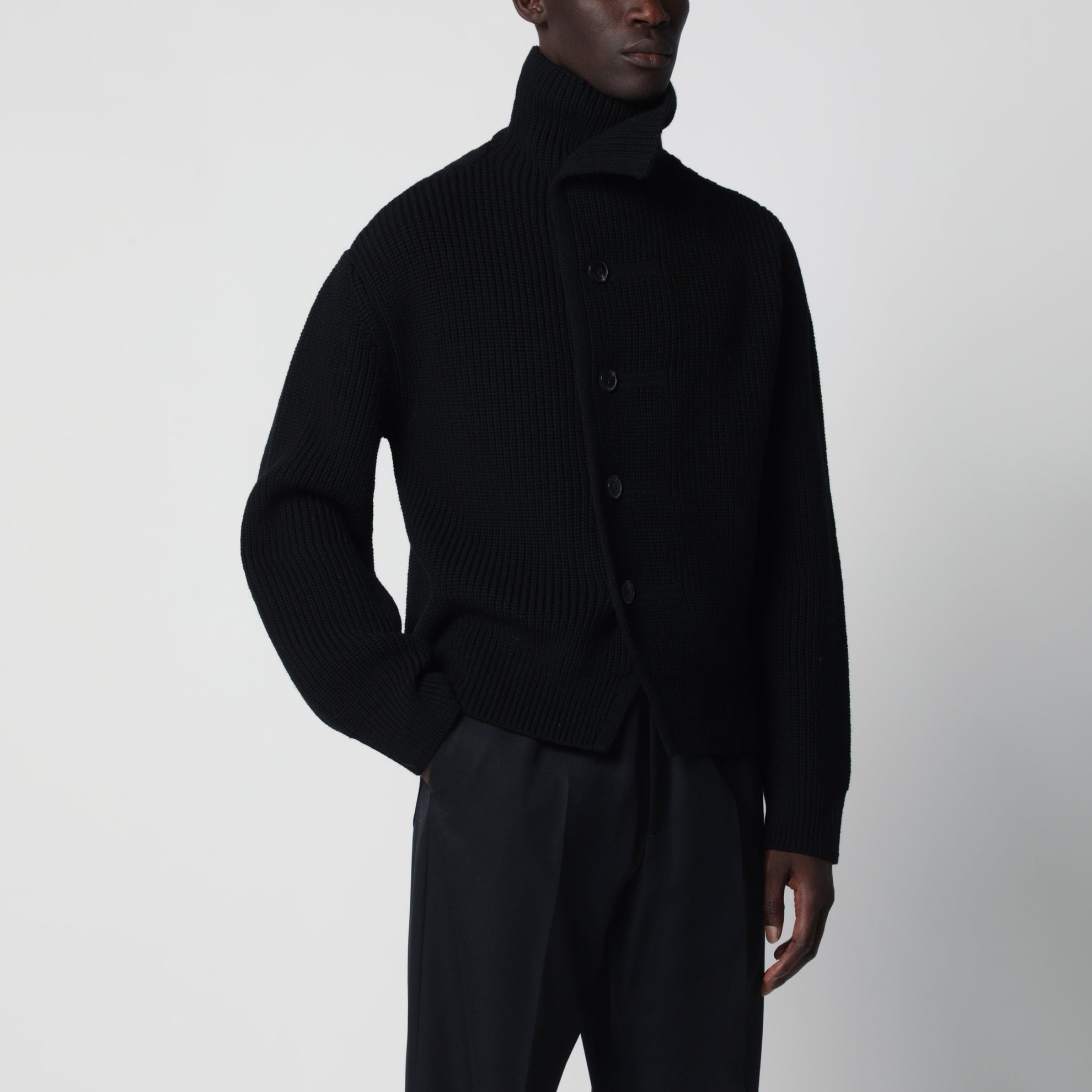 Cardigan nero in lana a trama waffle