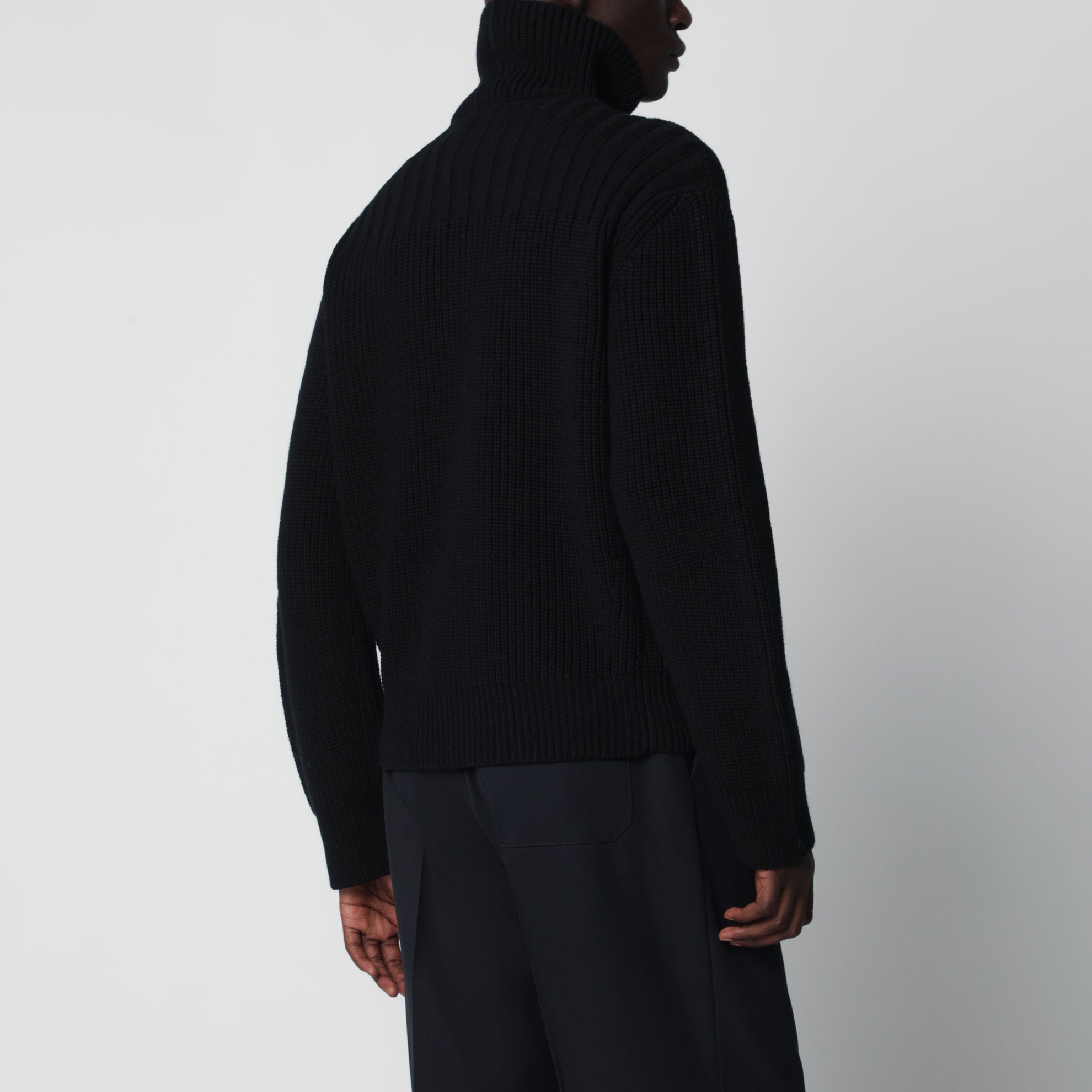 Cardigan nero in lana a trama waffle