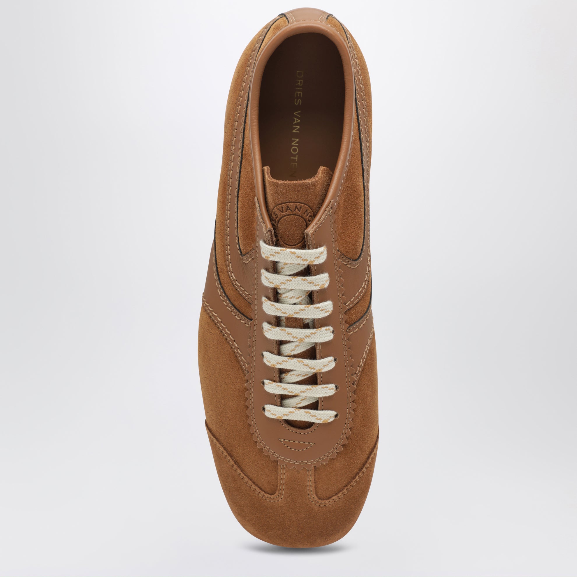 Sneaker marrone in pelle e suede