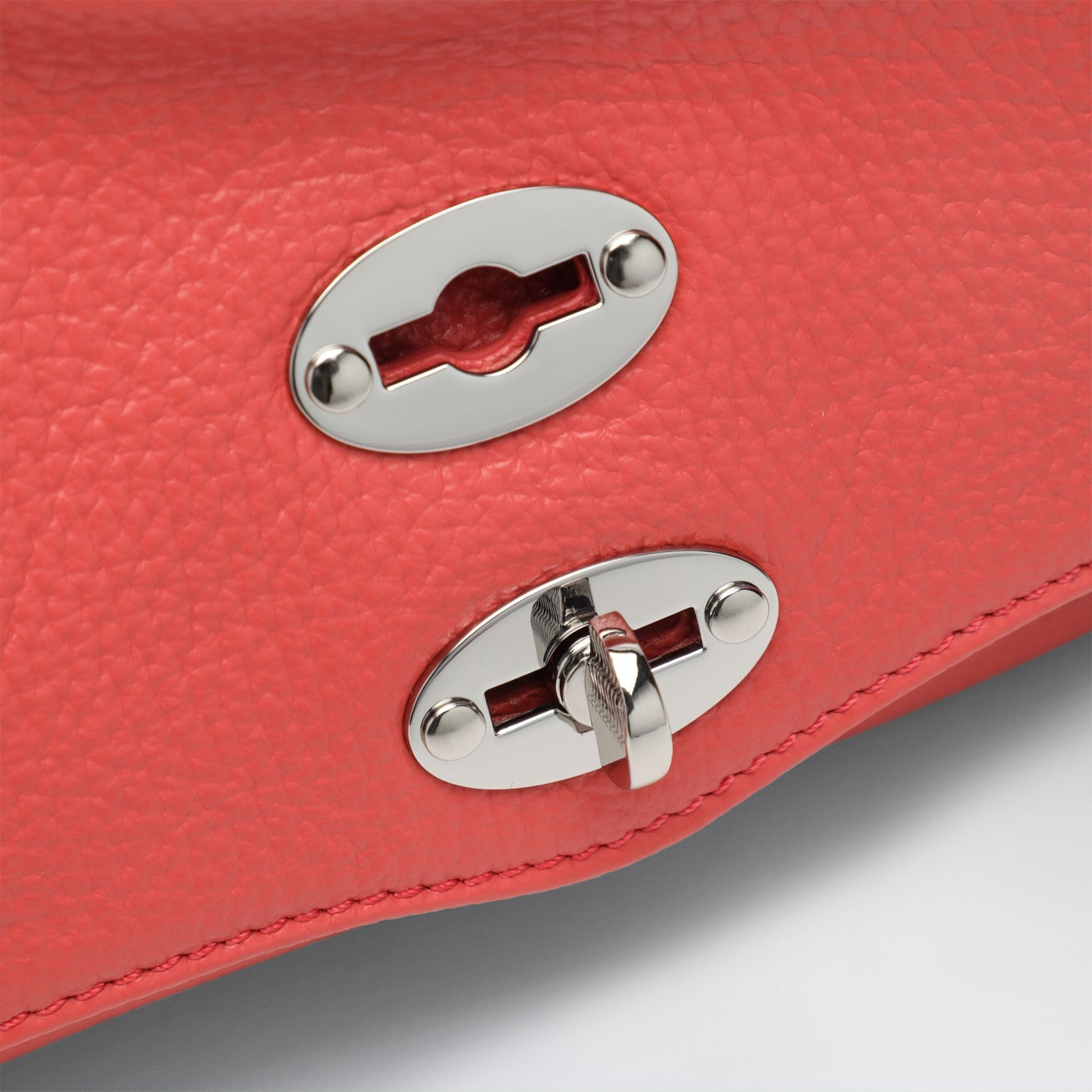 Rote Postina-Baby-Bag