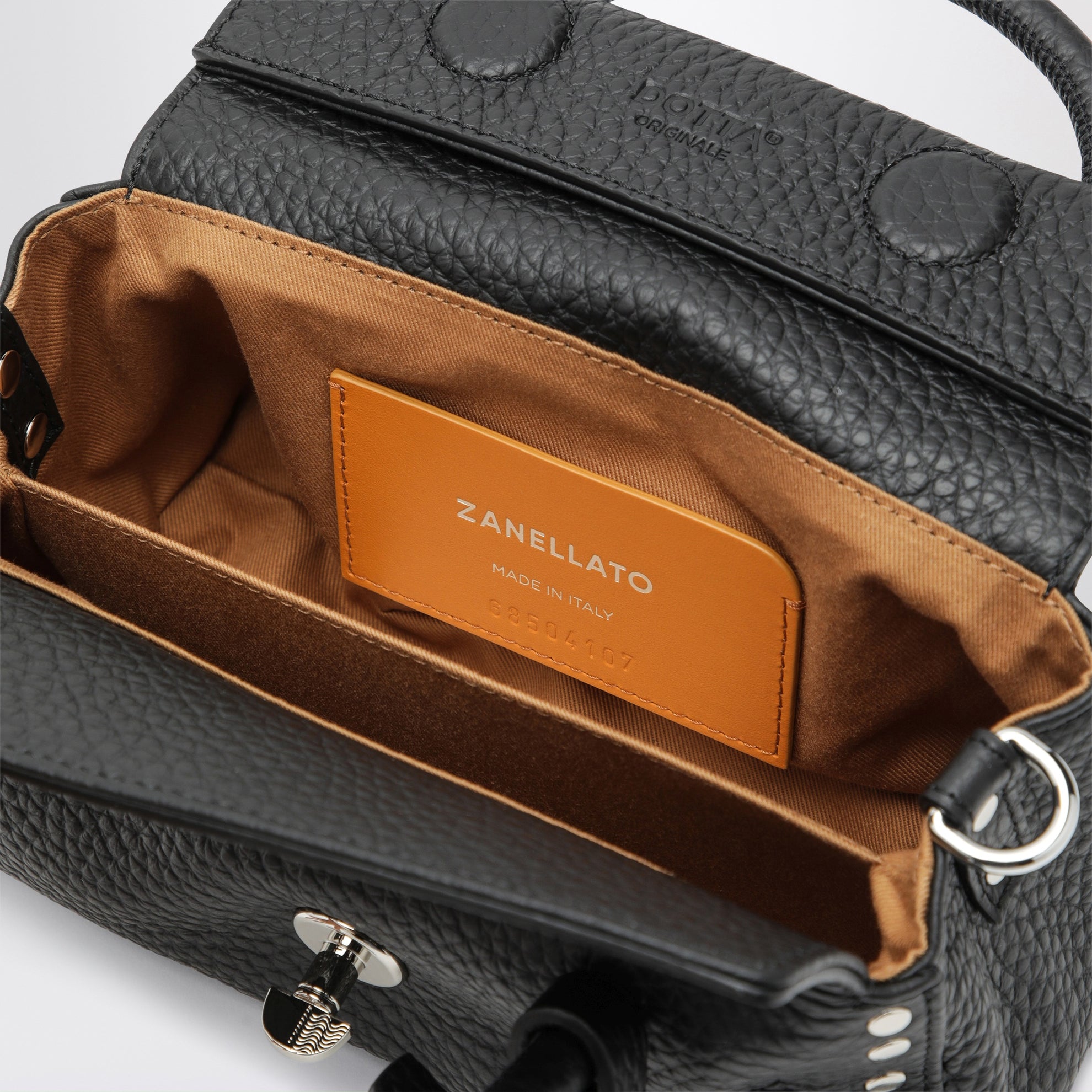 Dotta Baby black grained leather bag