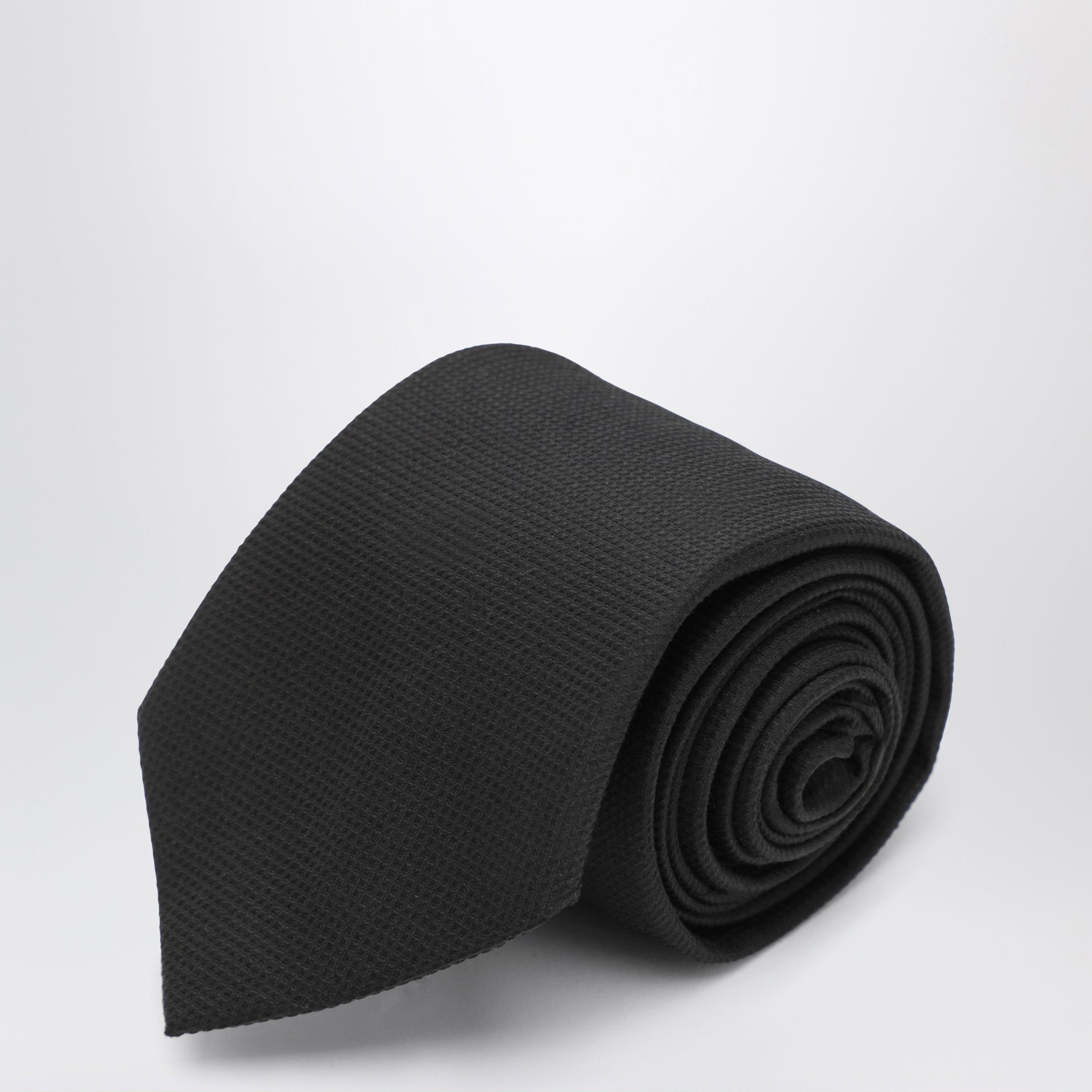 Cravatta jacquard nera in seta