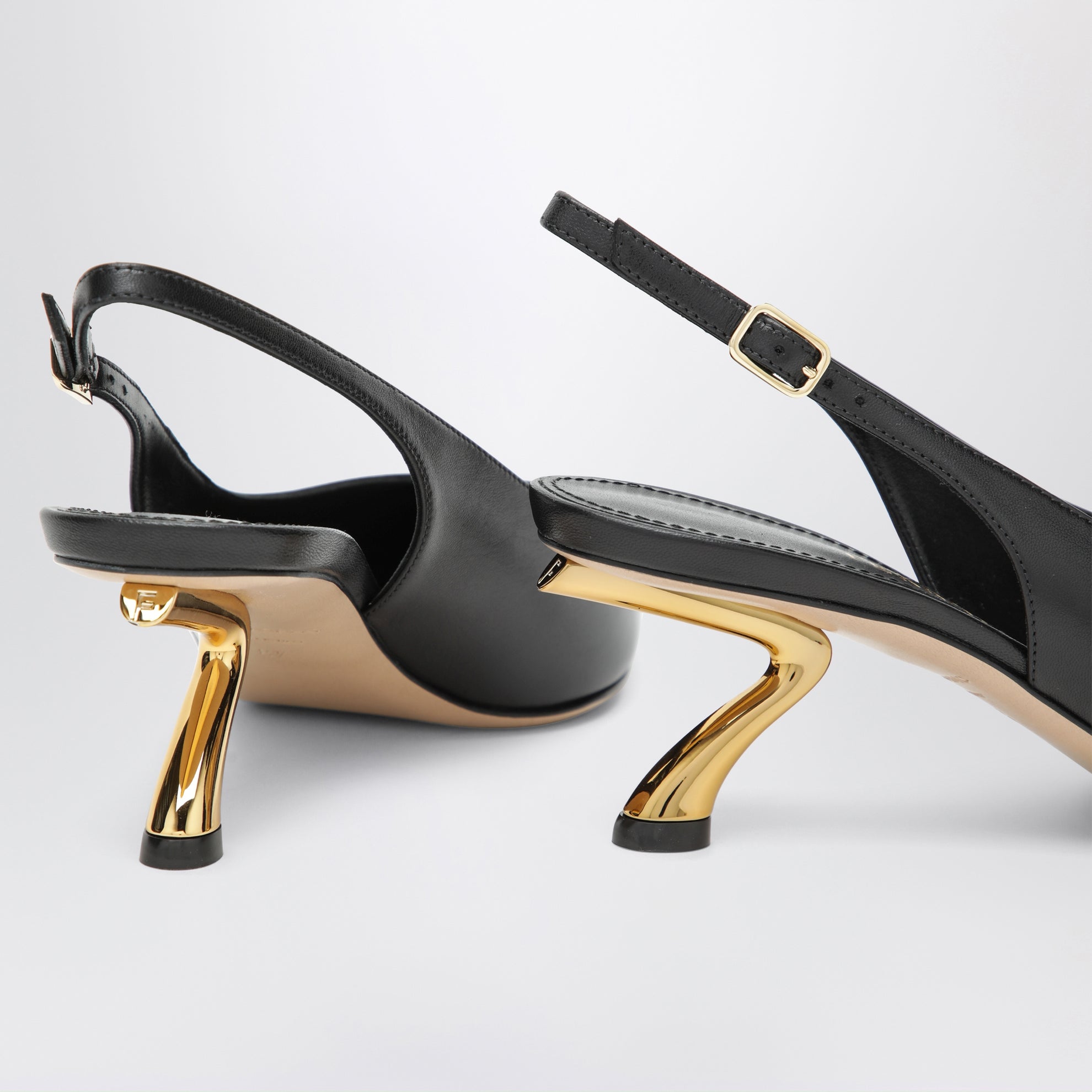 Slingback nera con tacco scultura S