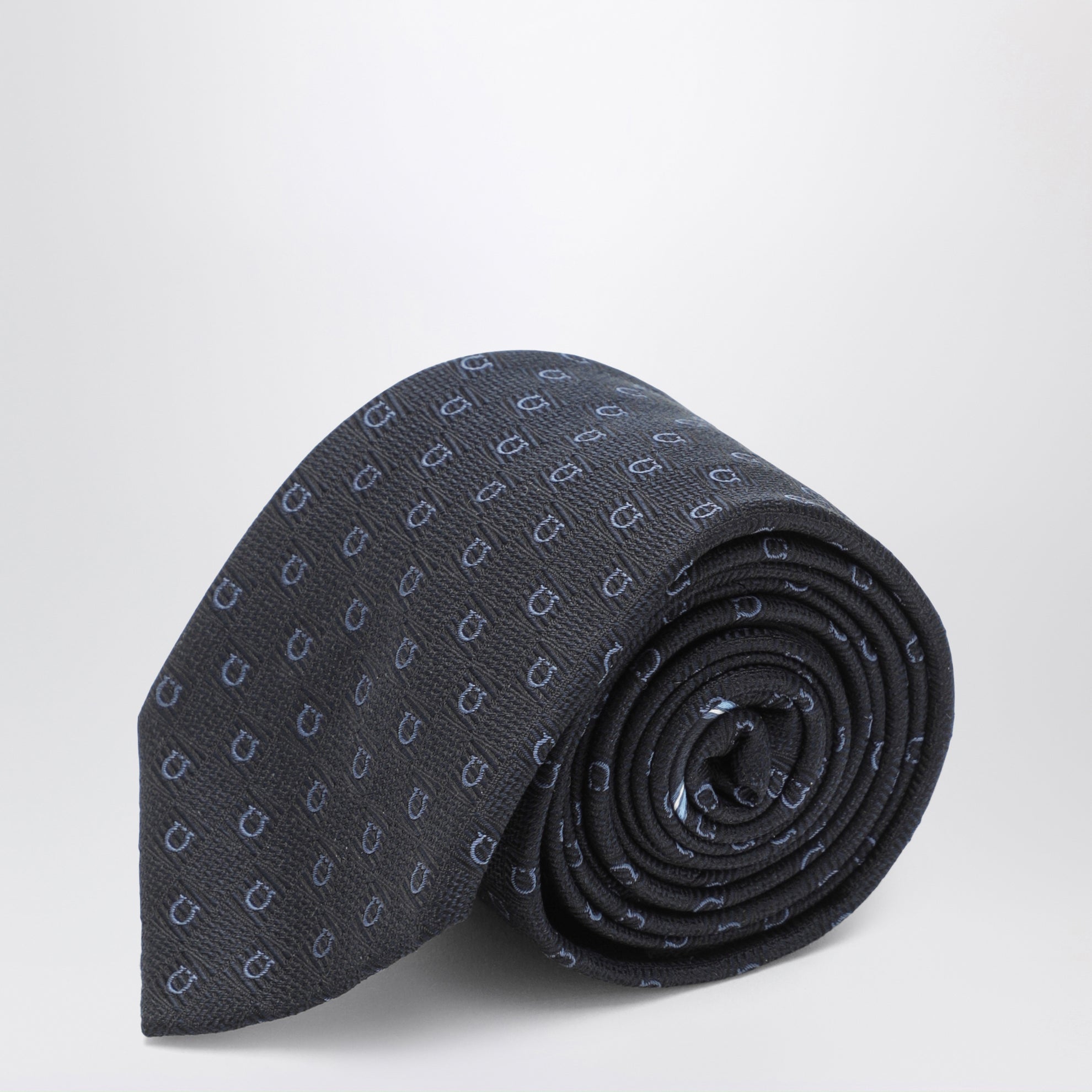 Cravate Gancini bleu foncé en soie jacquard