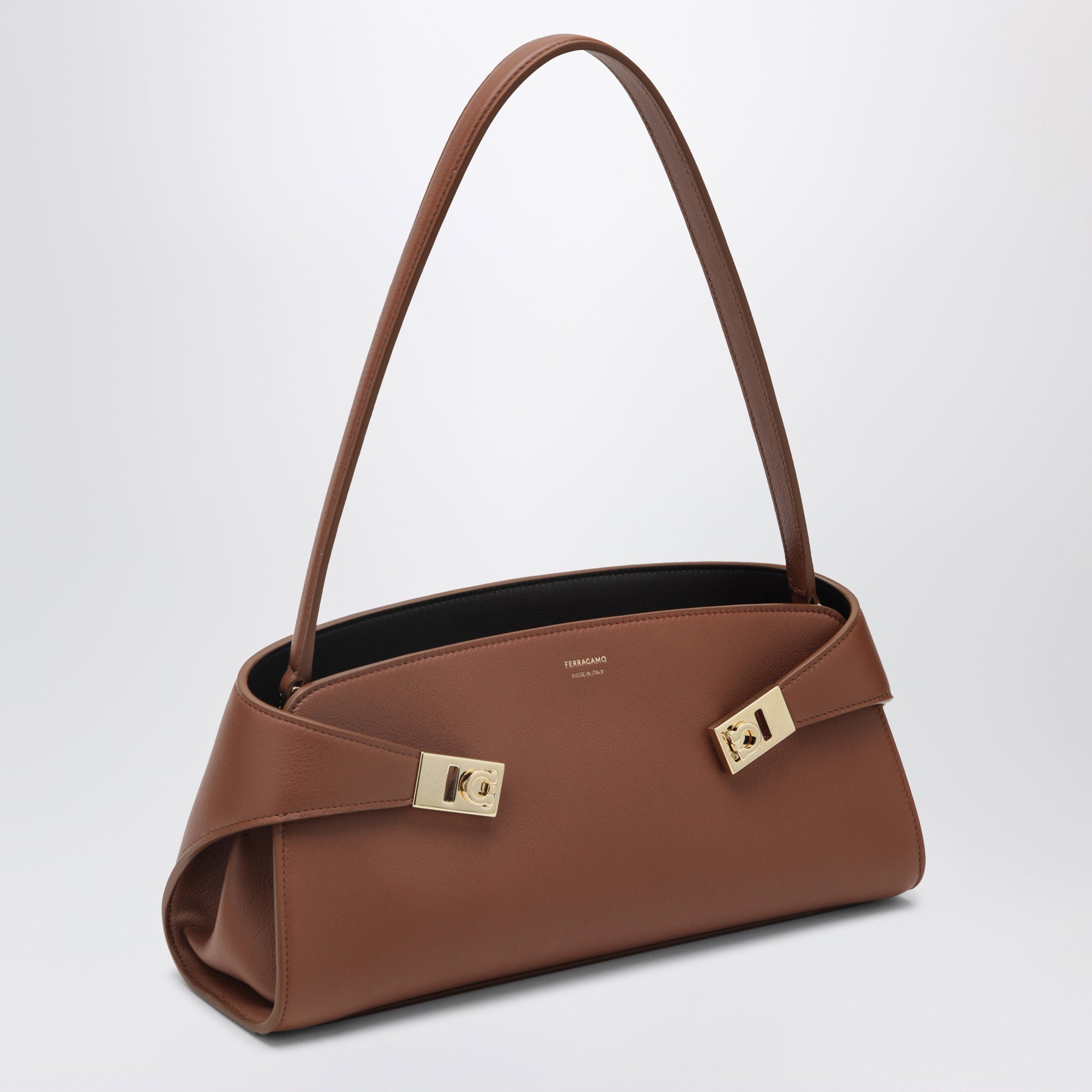 Hug East-West Schultertasche cognac/dunkelbraun