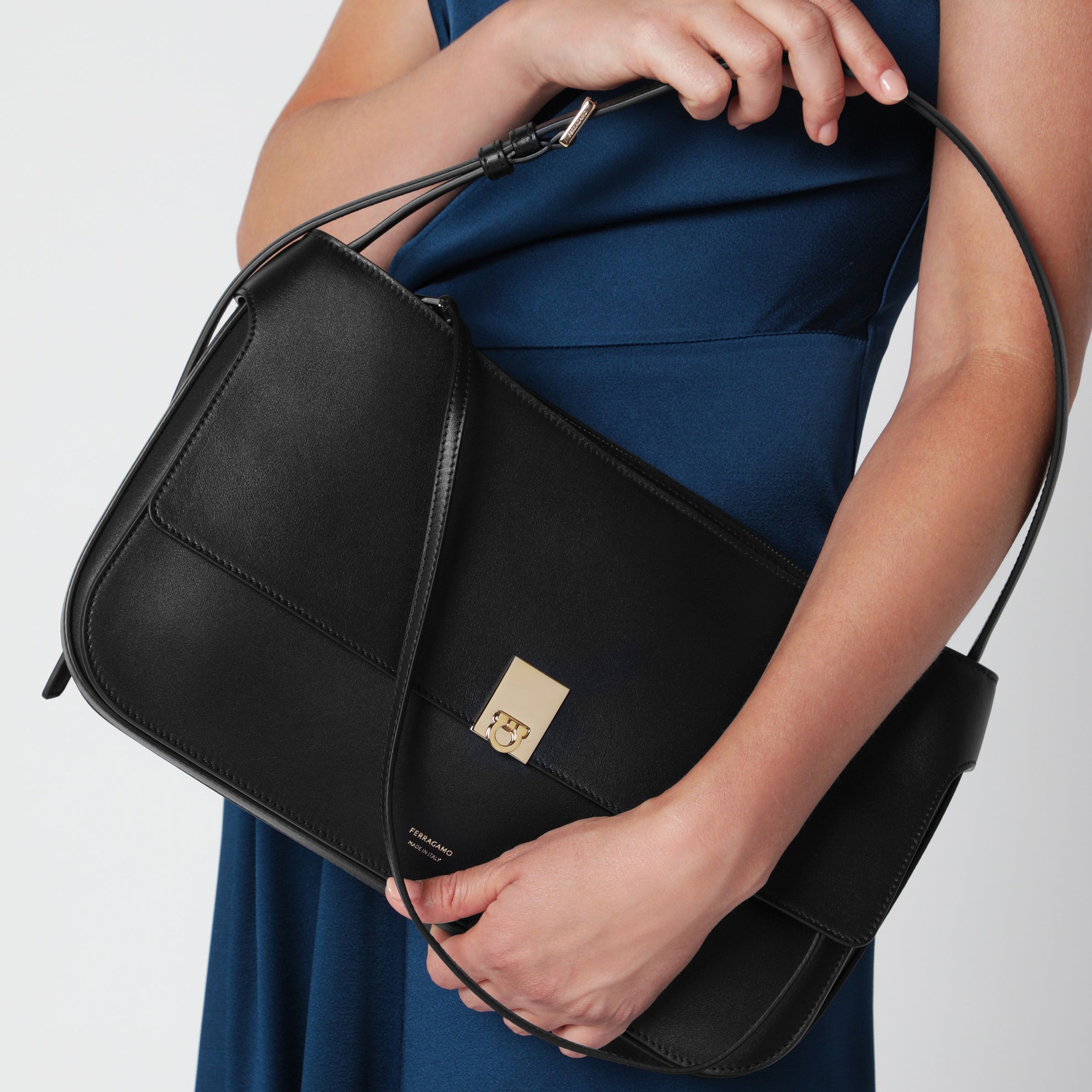 Cara S black bag