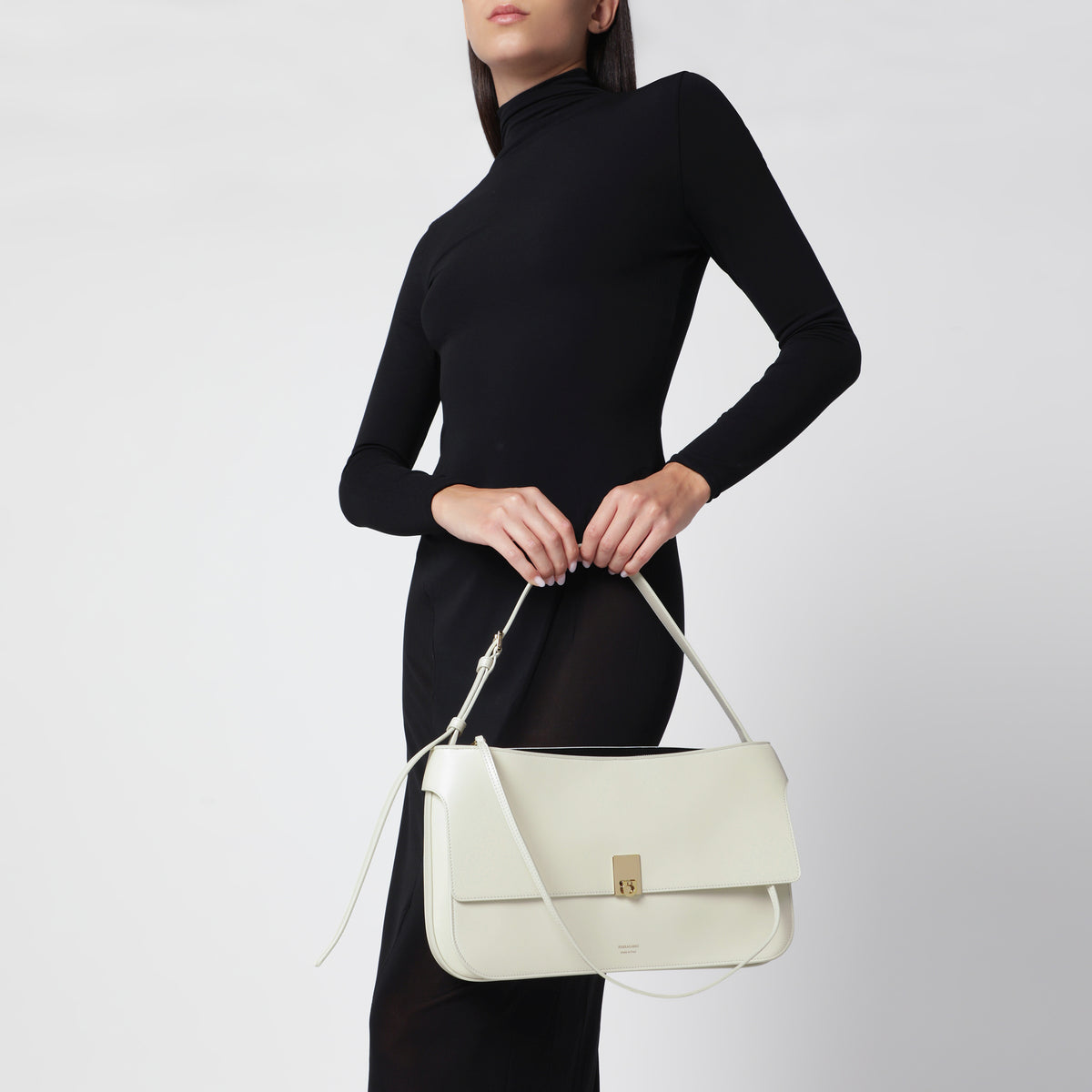 Borsa Cara misura S color mascarpone