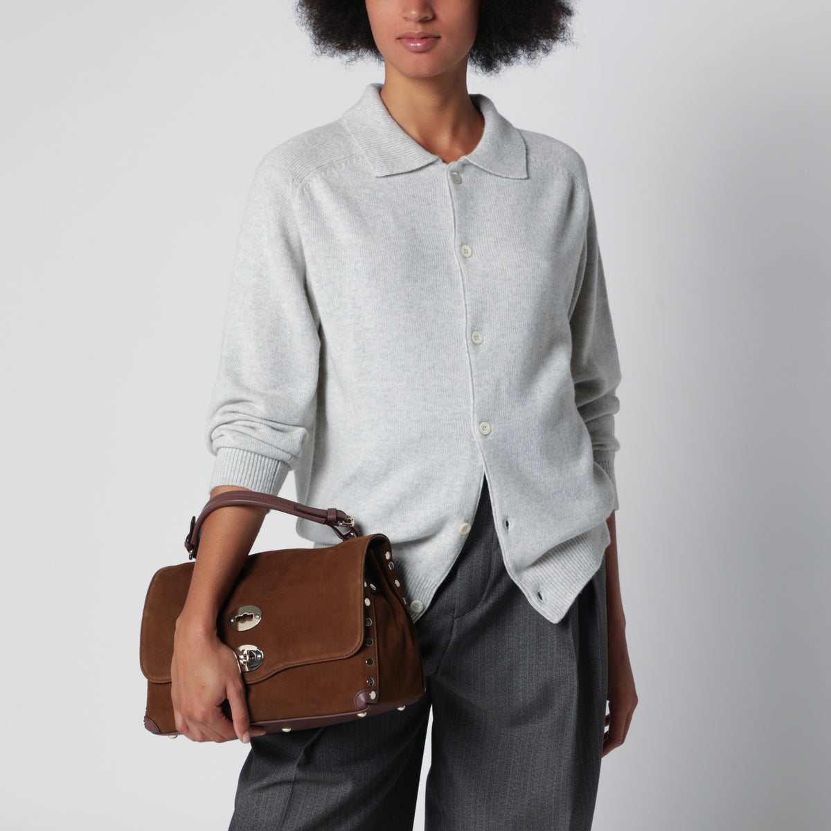 Braune Postina Zashmere S Tasche aus Veloursleder
