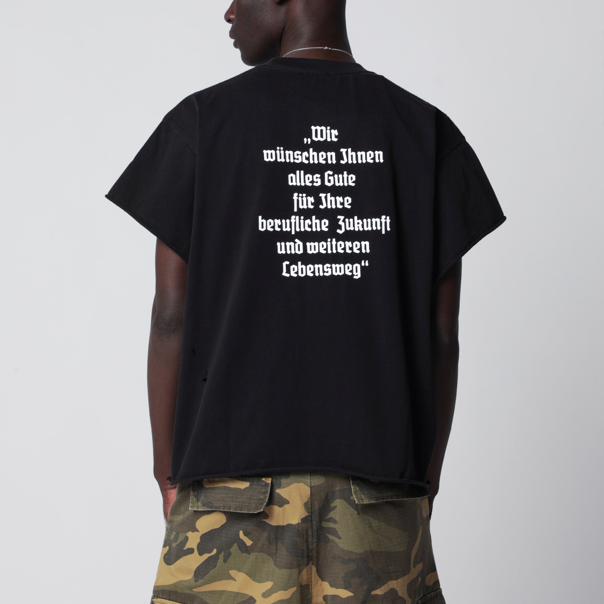 T-shirt noir en coton effet usé