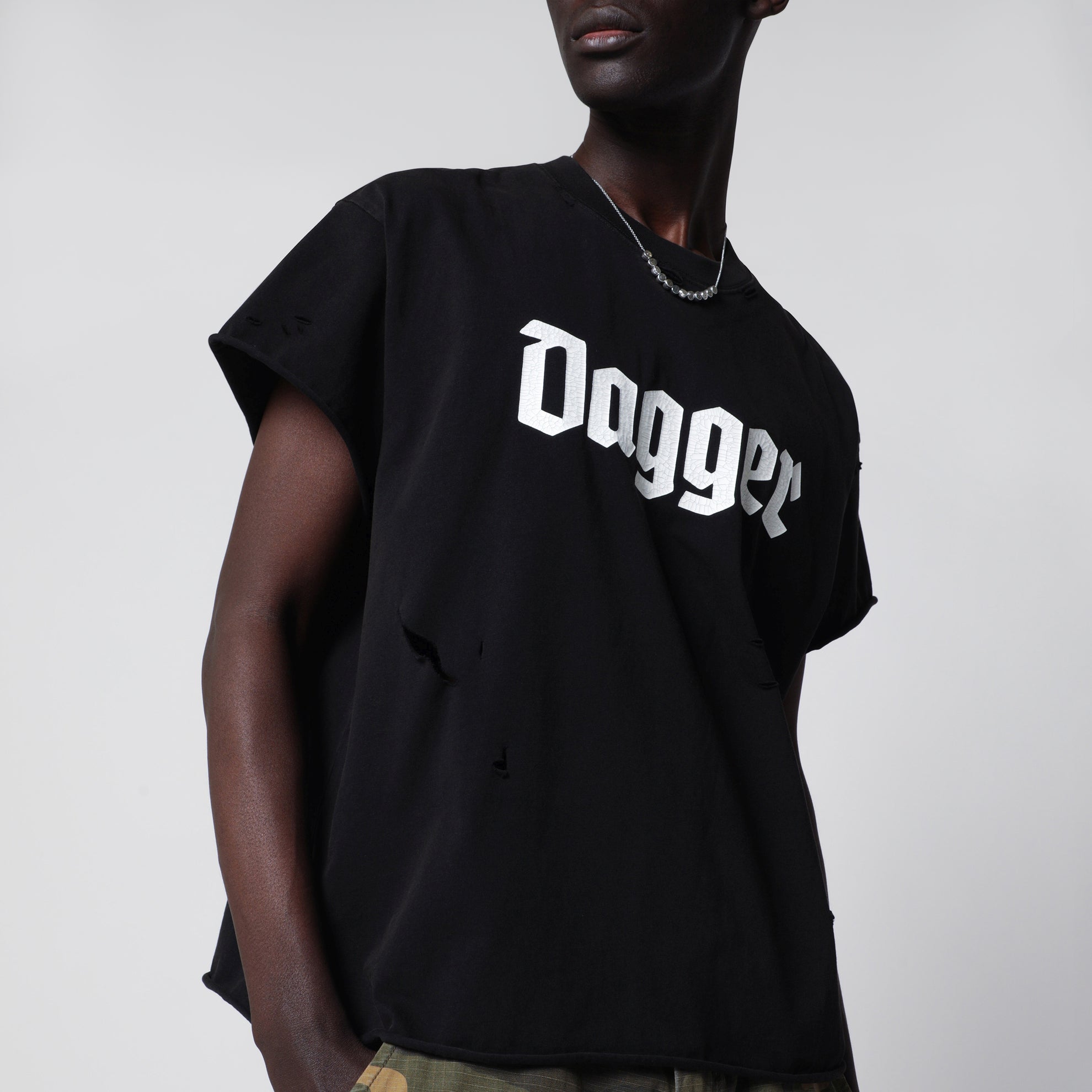 T-shirt noir en coton effet usé