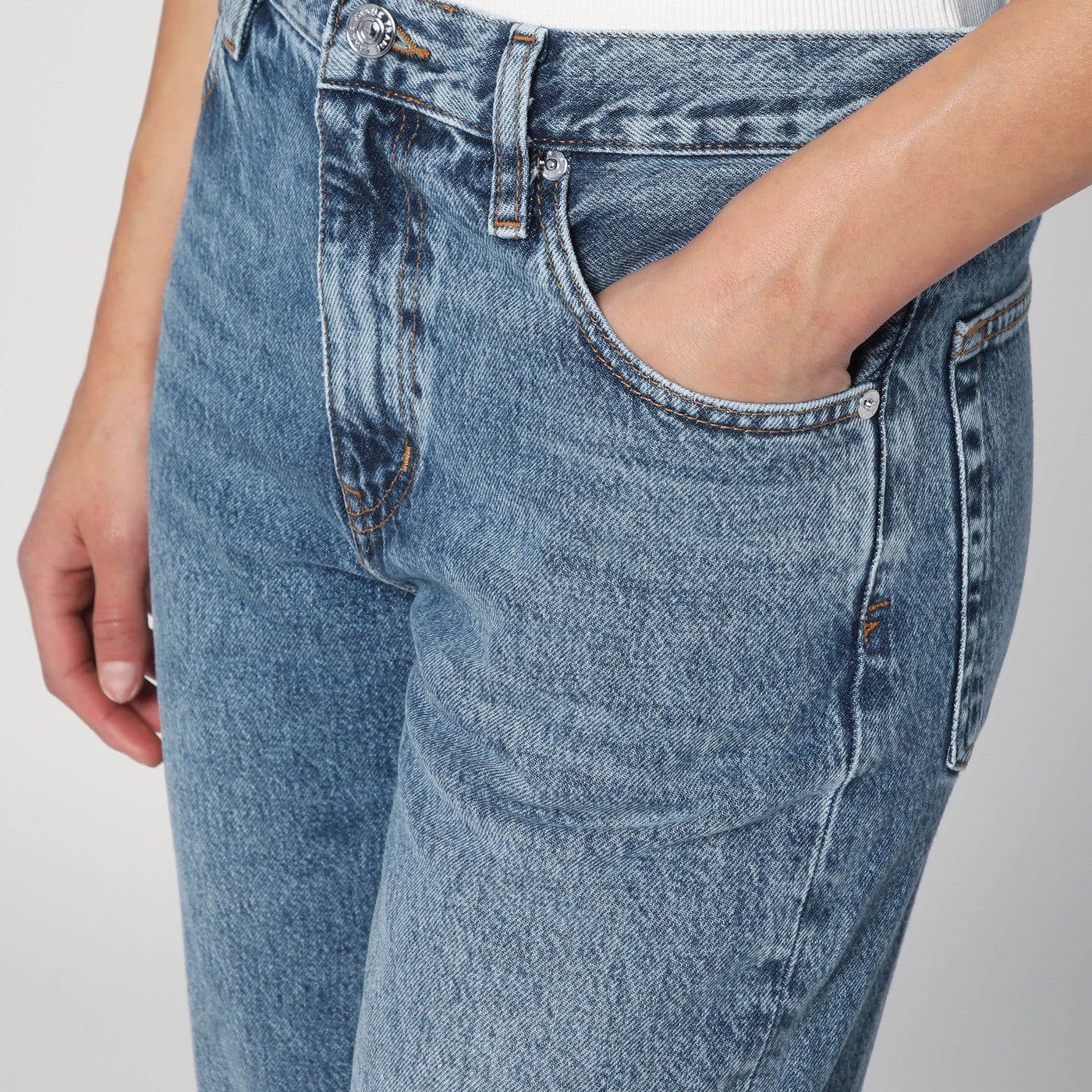 Jeans blu chiaro effetto slavato