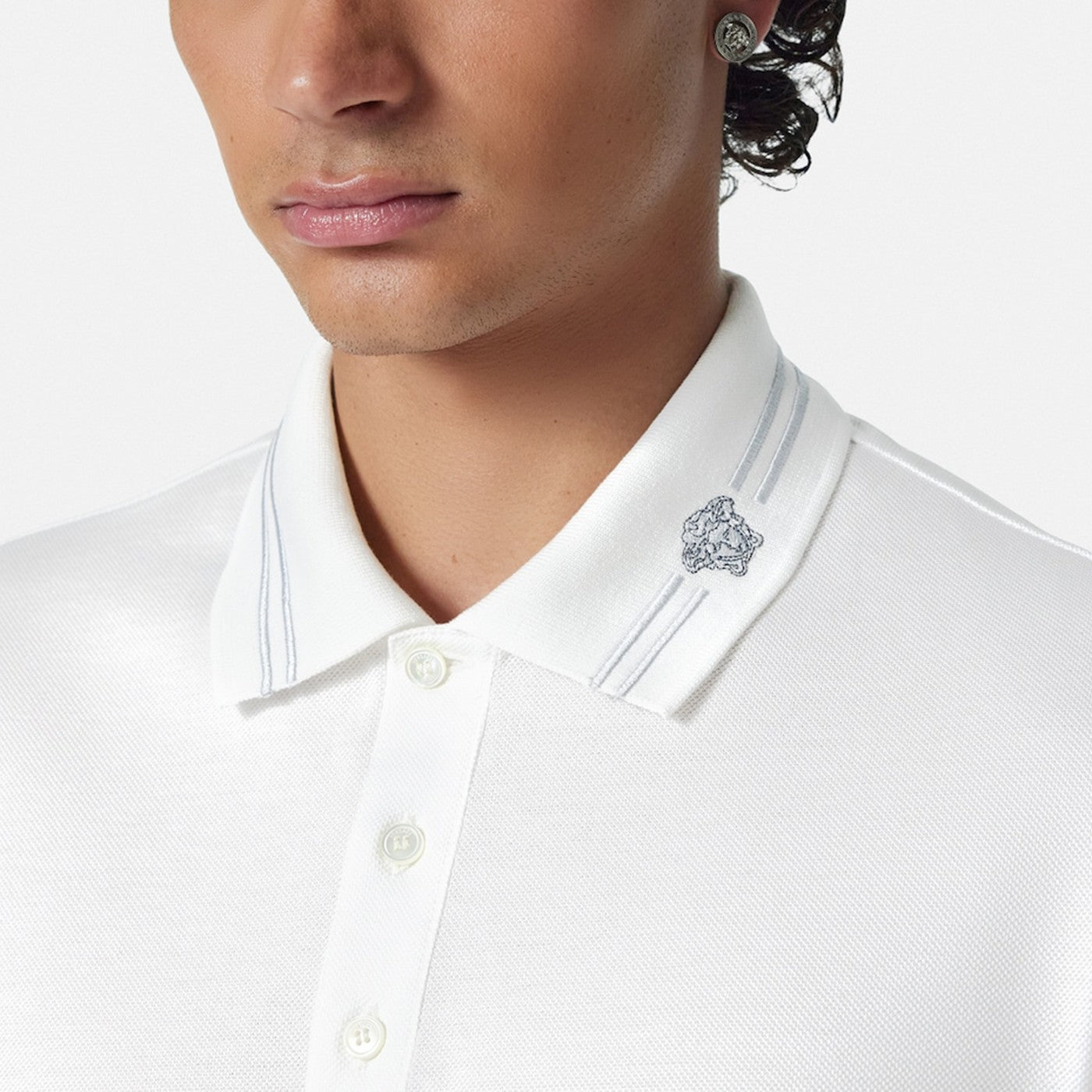 White polo shirt with Medusa embroidery