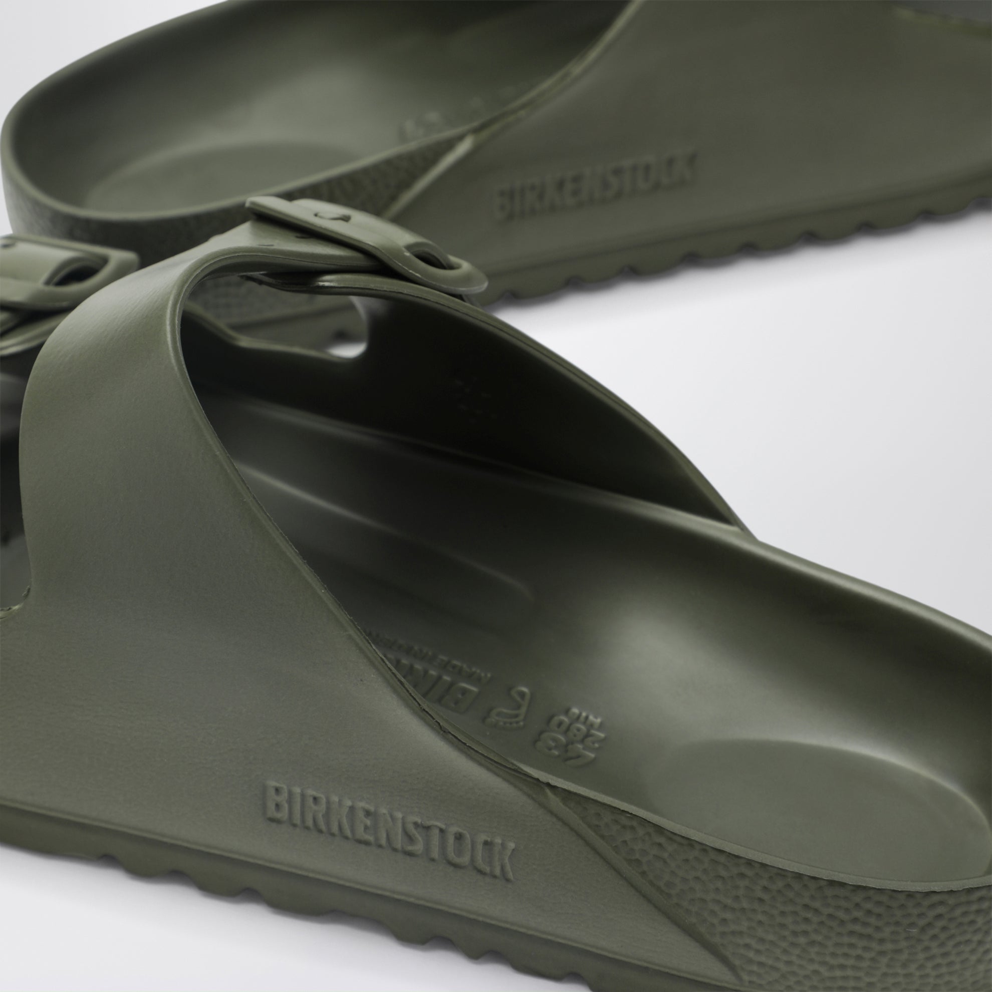 Arizona Slides in Khakigrün aus EVA von Birkenstock