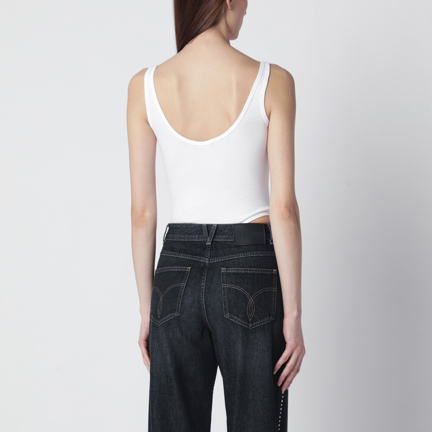 Body blanc échancré avec logo brodé