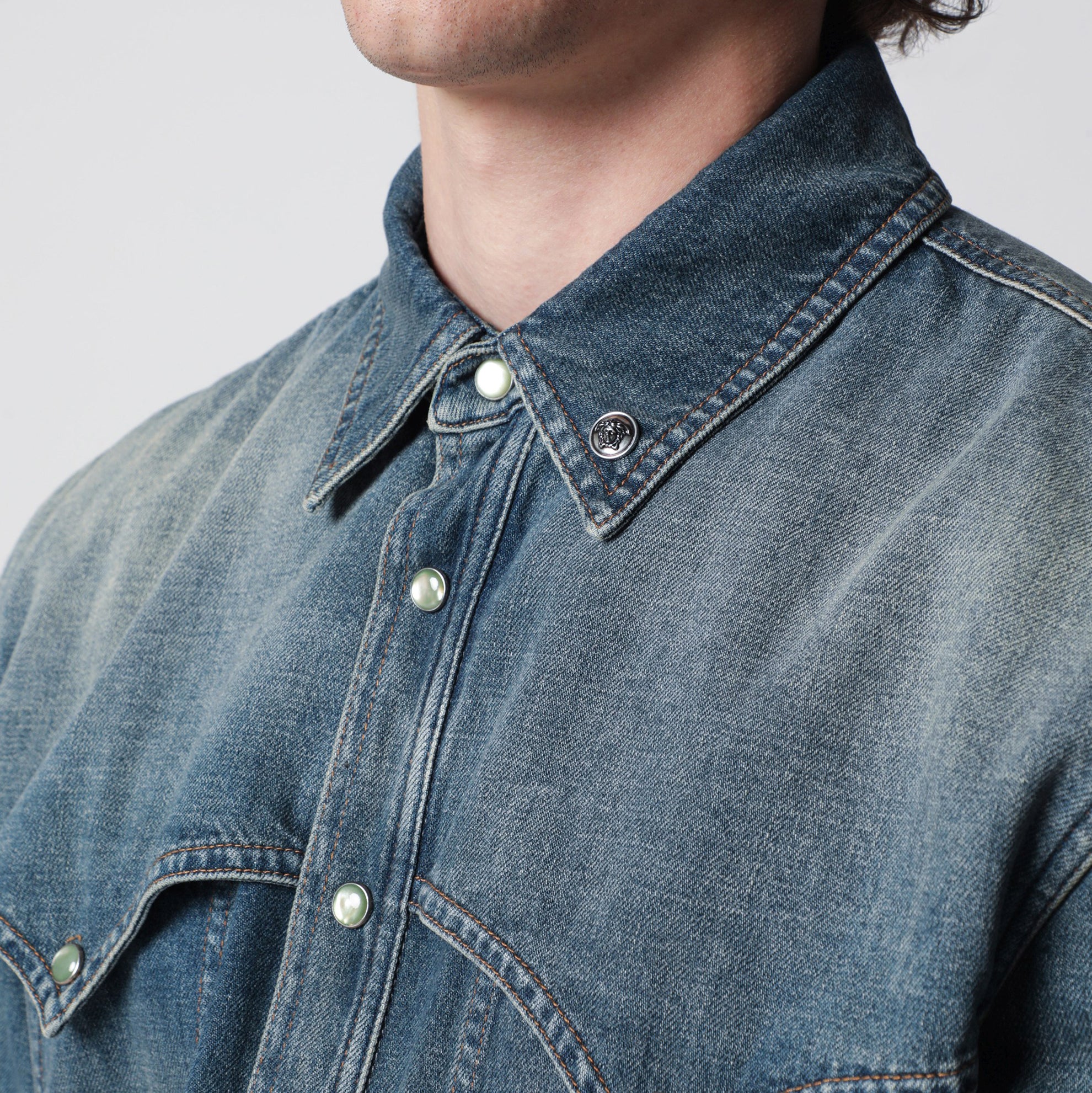 Camicia in denim blu vintage