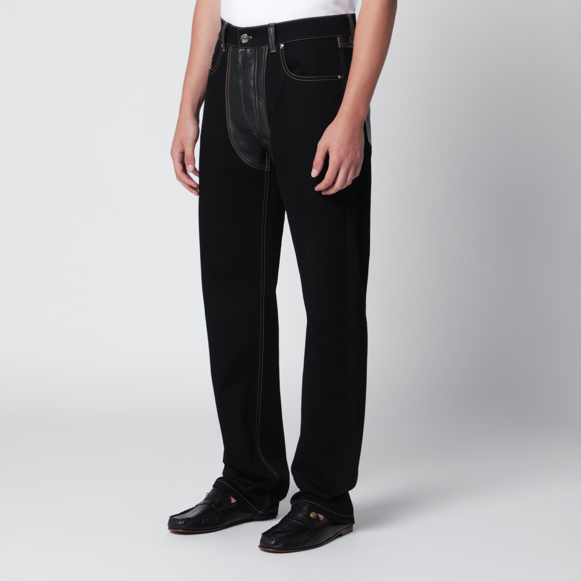 Jeans a gamba dritta in denim e pelle neri
