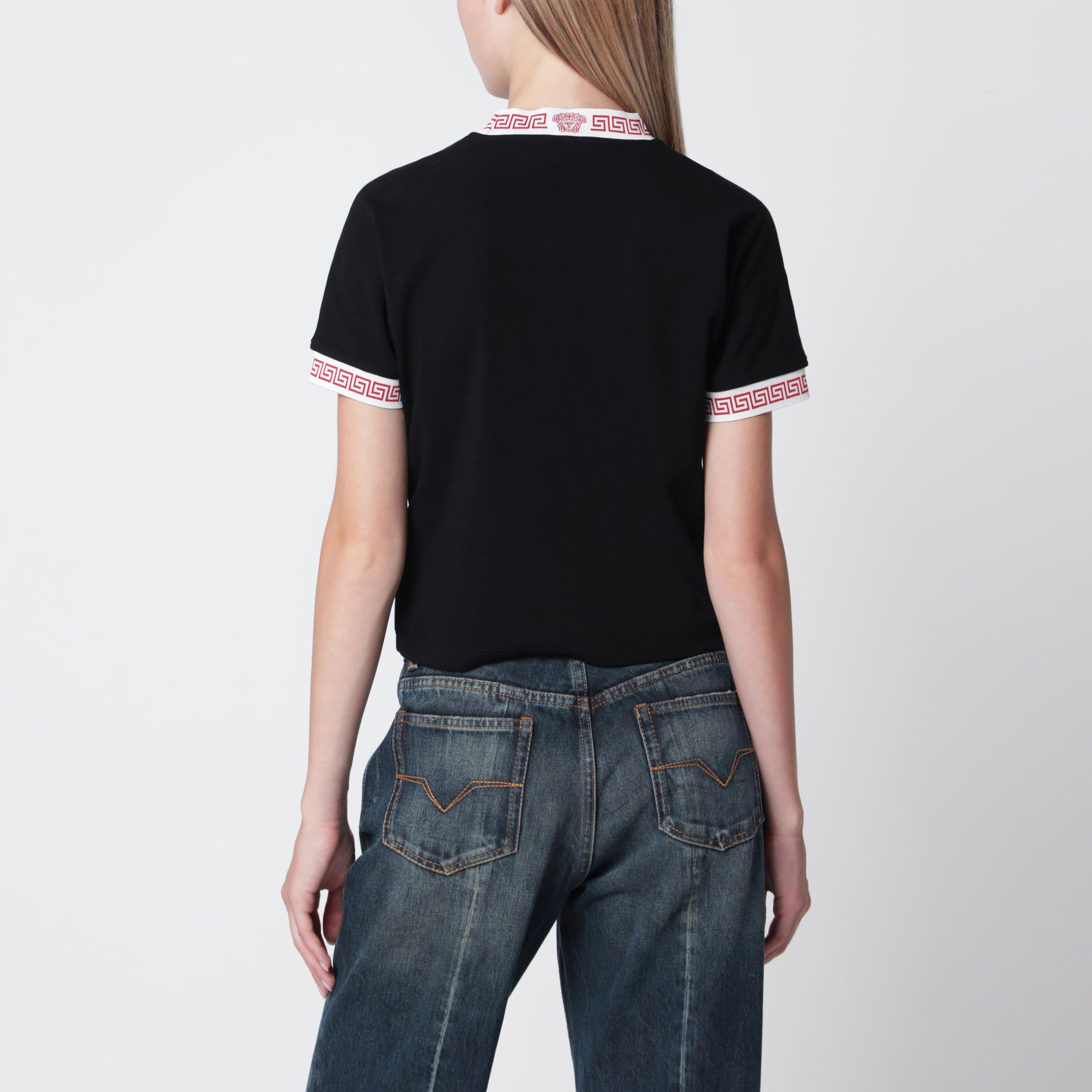 T-shirt nera in stretch jersey di cotone