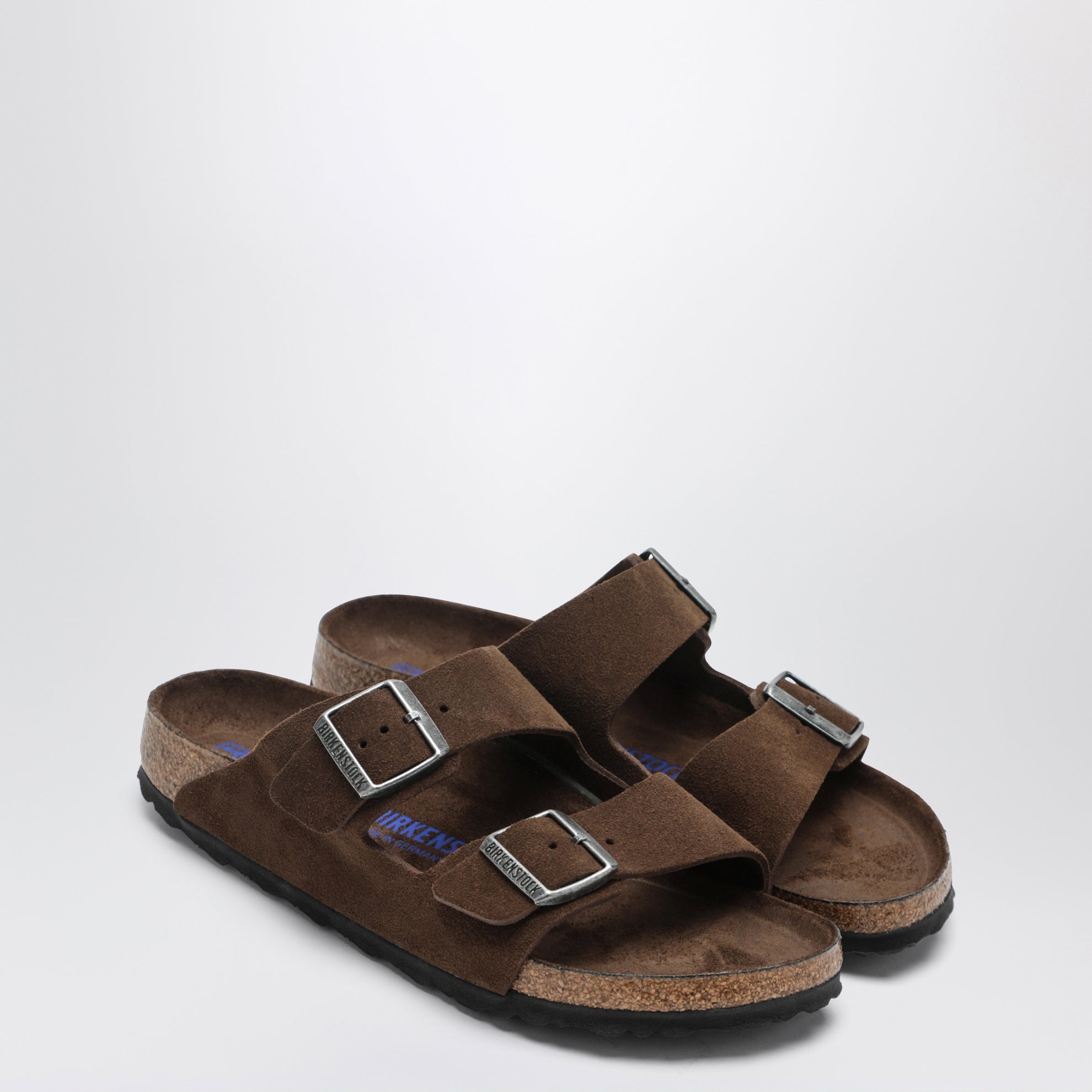 Braune Arizona Slides mit weichem Fußbett aus Wildleder