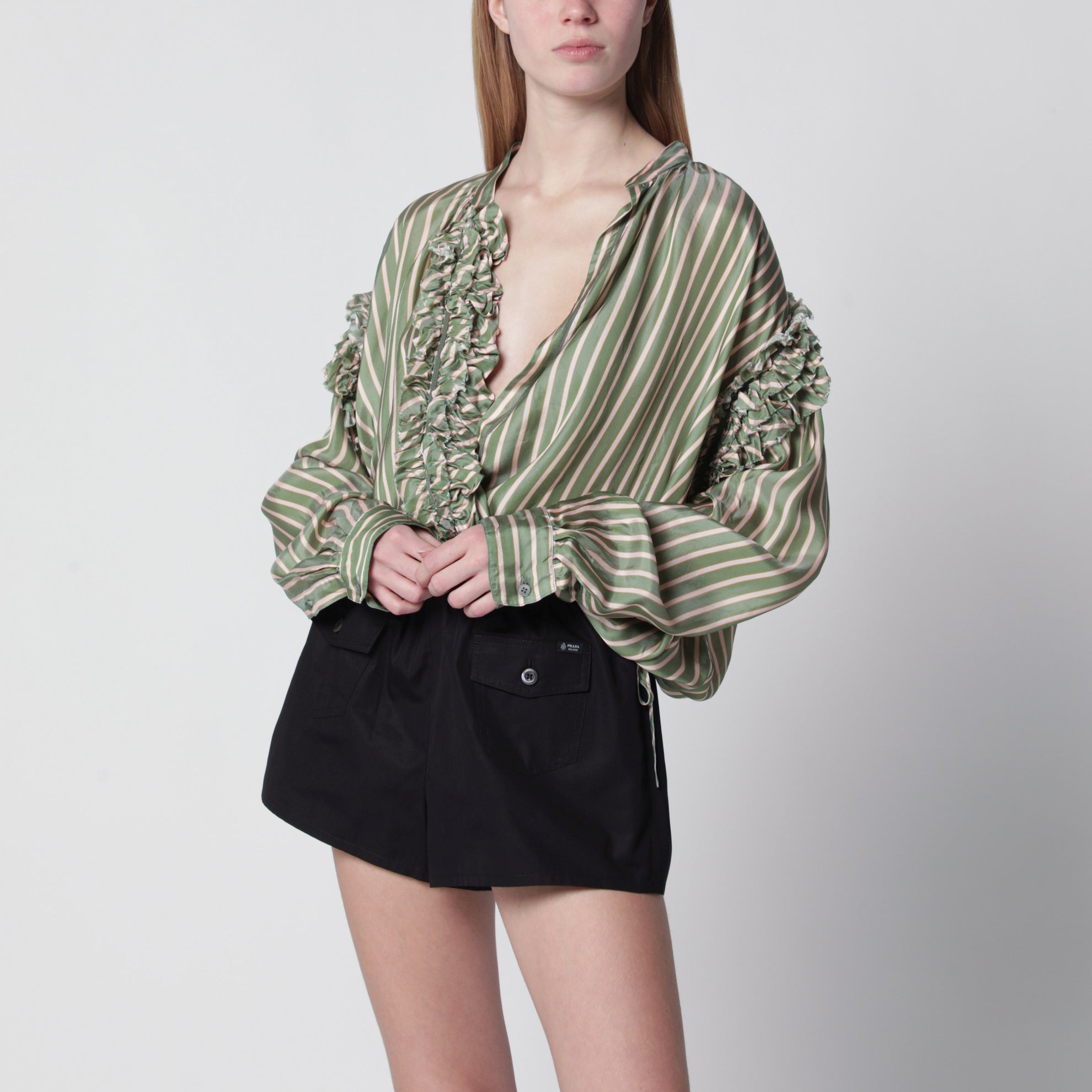 Camicia incrociata verde a righe in cupro
