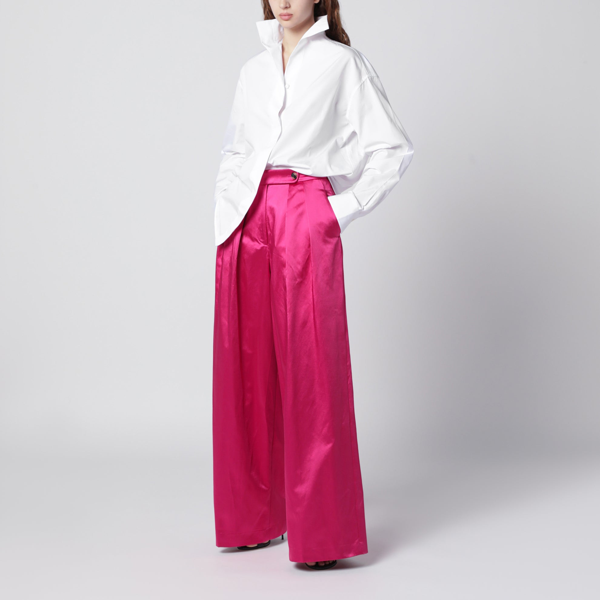 Wide pleated fuchsia satin trousers