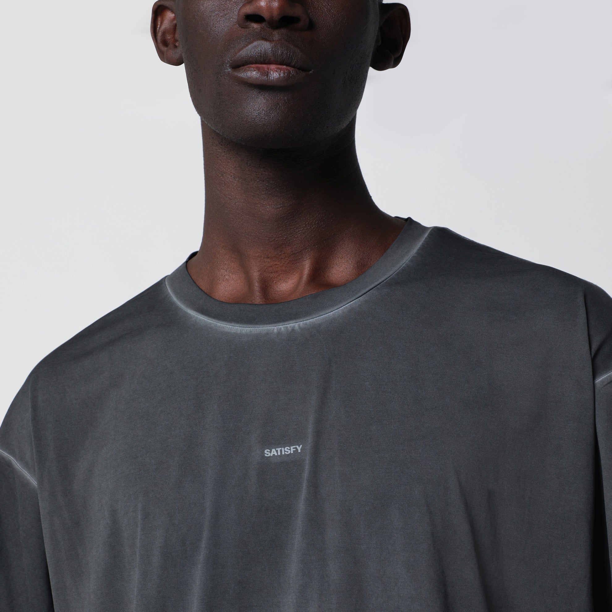 T‑Shirt AuraLite Pigment Black