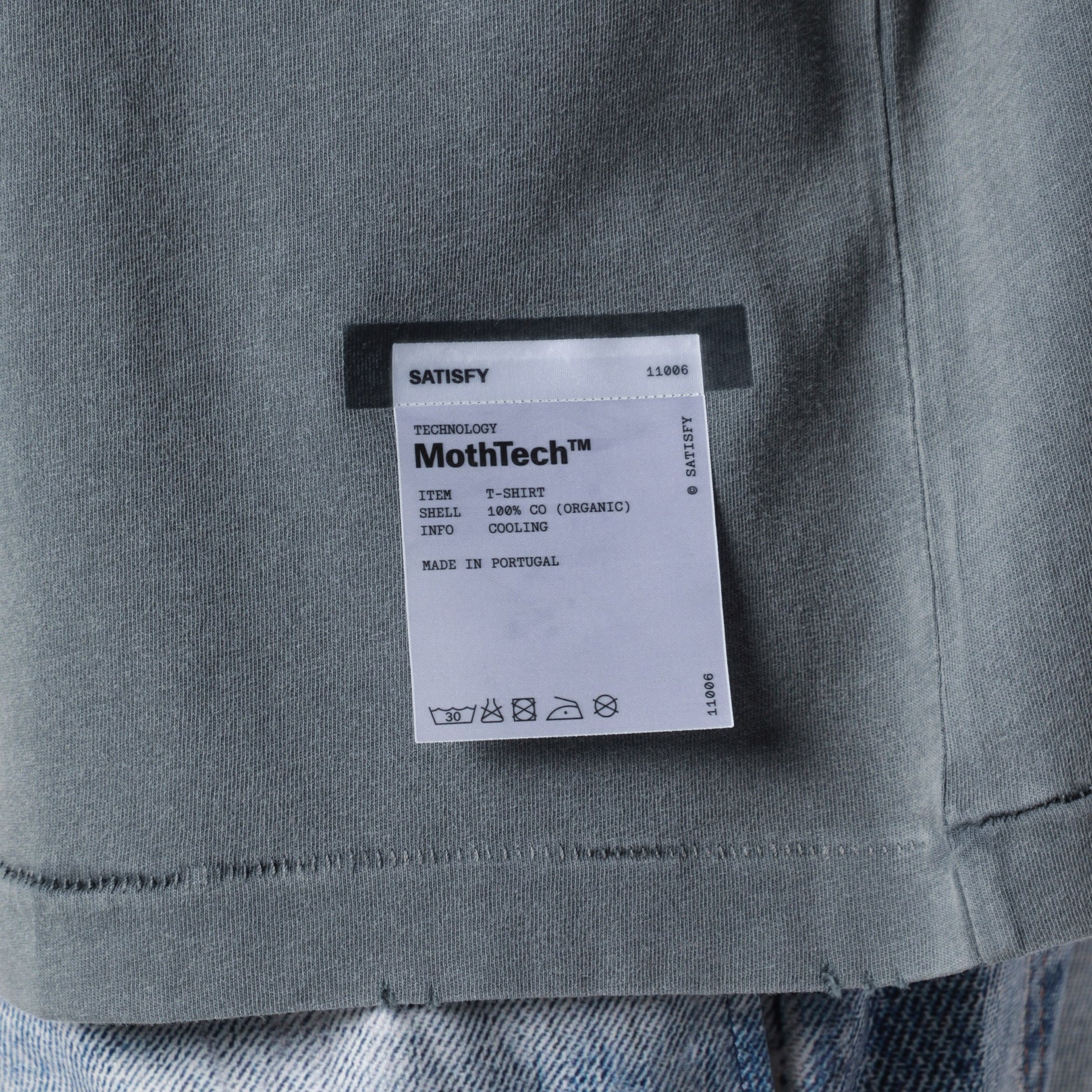 T‑Shirt MothTech Faded Black con stampa logo