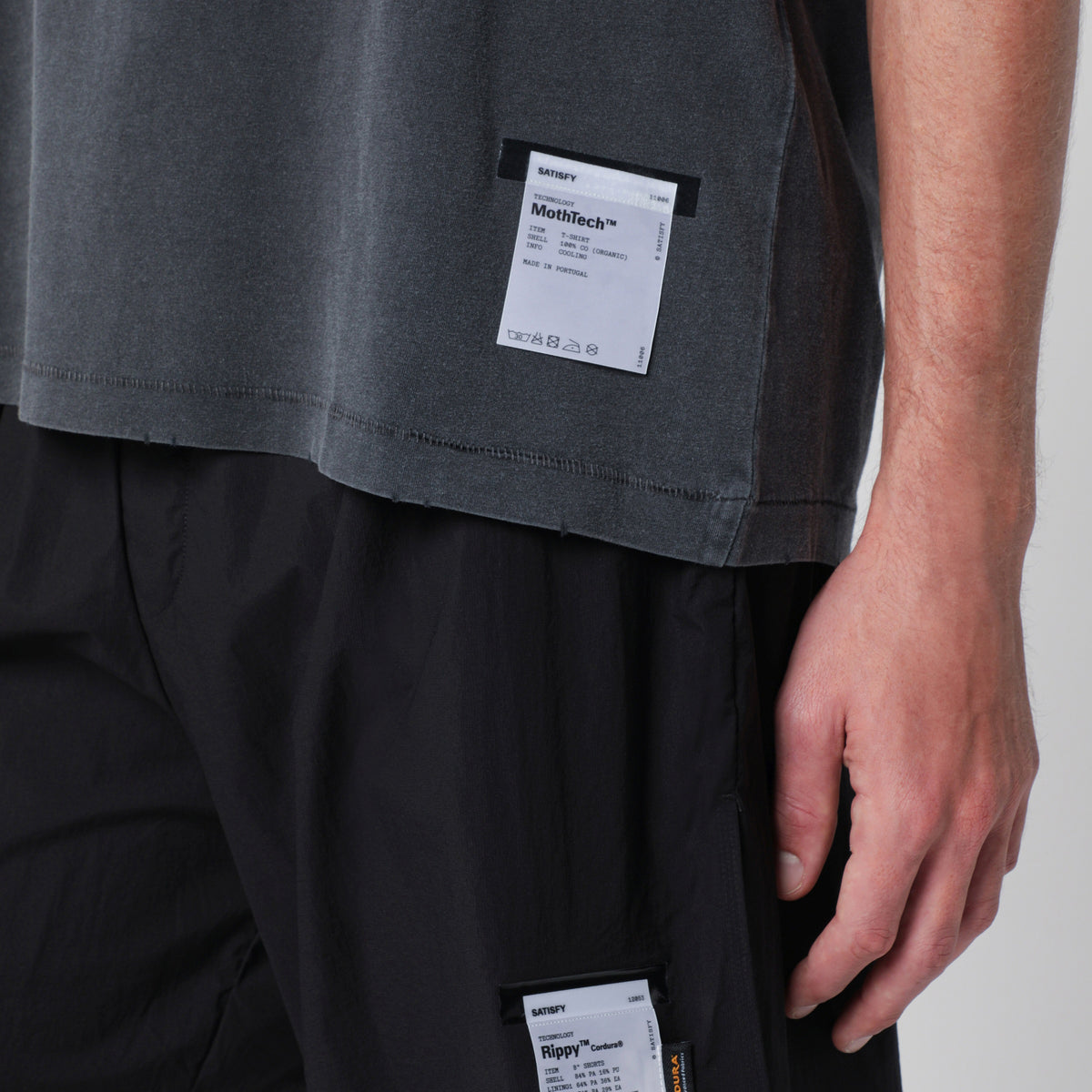T-shirt MothTech Aged Black in cotone