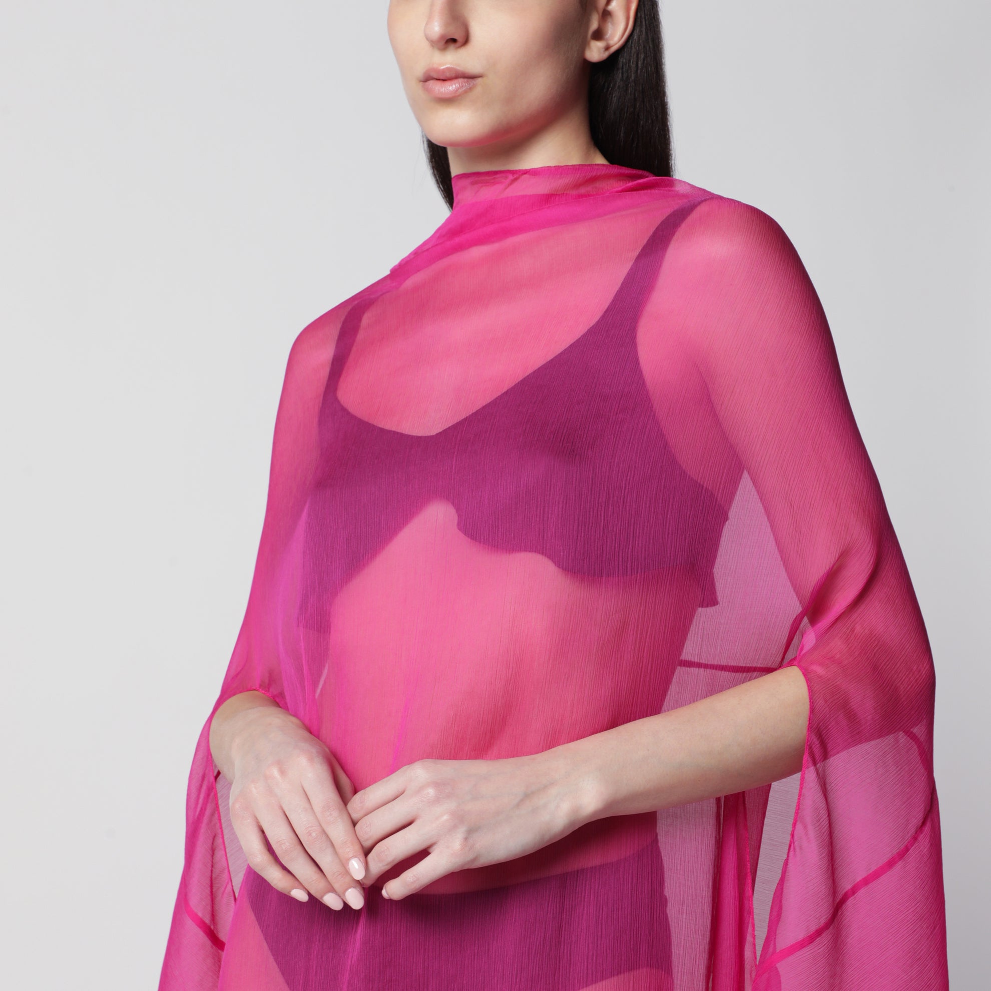 Robe cape large Fuchsia en Soie Transparente