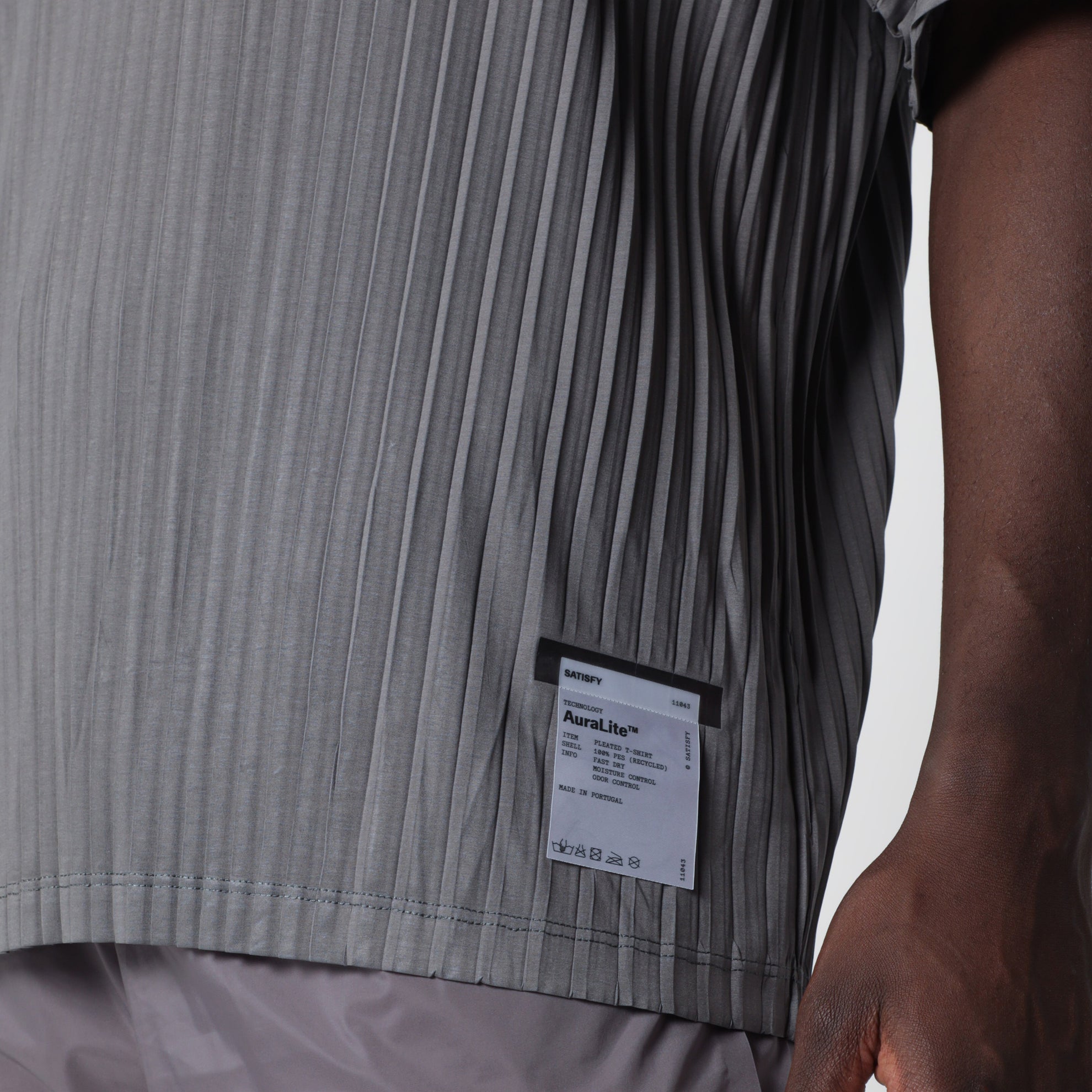 AuraLite pleated T-shirt in granite grey