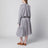 Gestreiftes Hemdblusenkleid aus Baumwolle und Seide